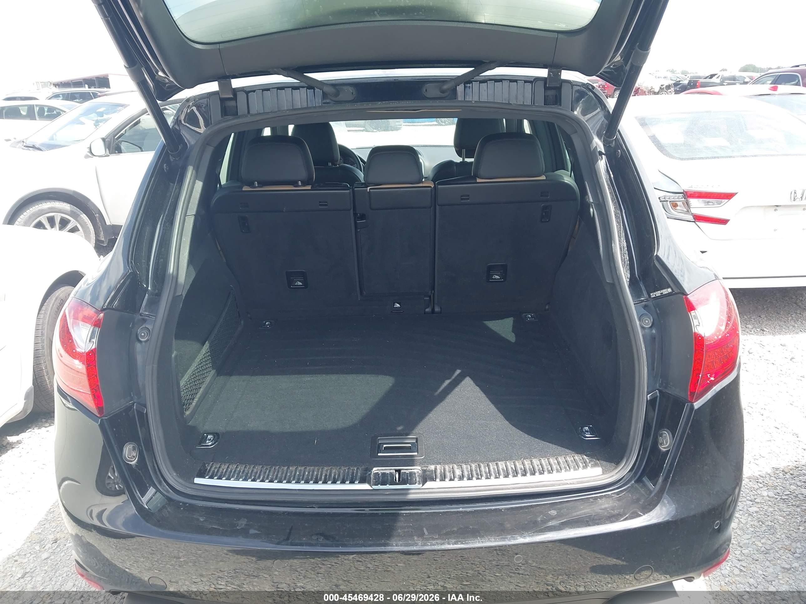2014 Porsche Cayenne   Черный vin: WP1AA2A28ELA08865