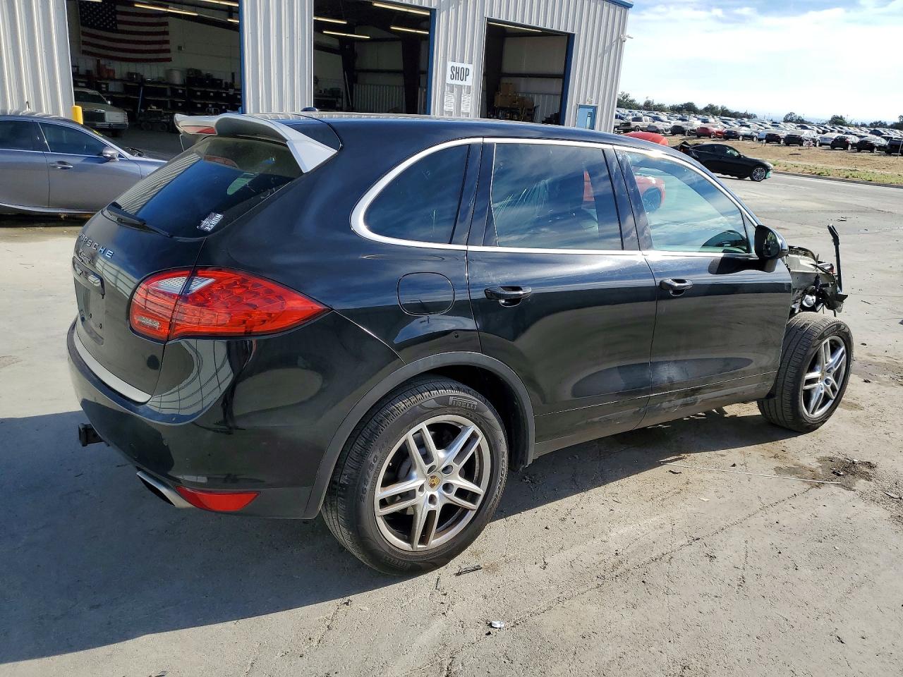 2014 Porsche Cayenne Black vin: WP1AA2A28ELA09773