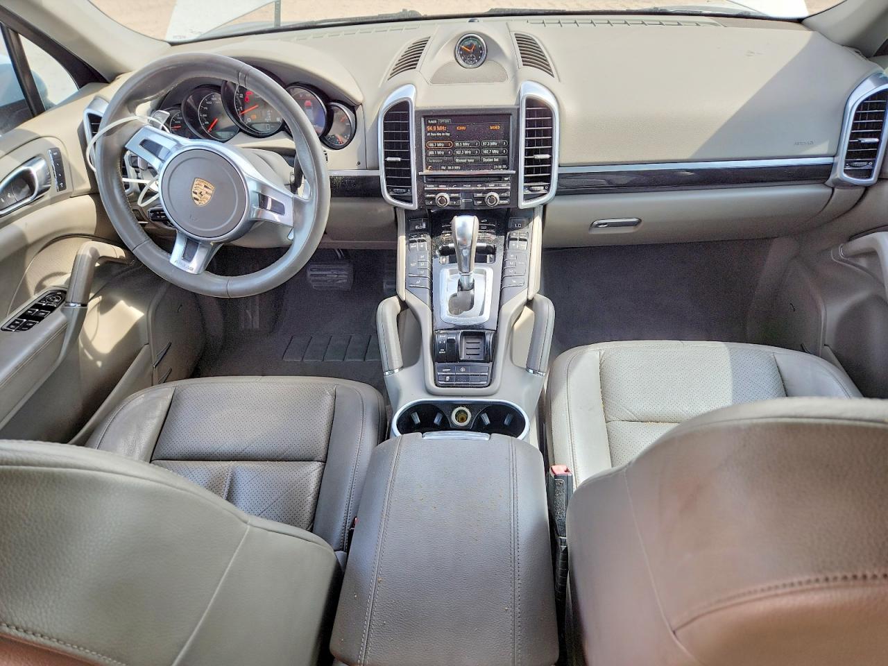 2014 Porsche Cayenne White vin: WP1AA2A28ELA97451