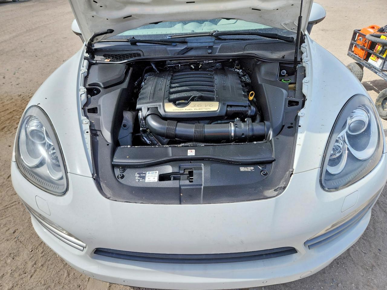 2014 Porsche Cayenne White vin: WP1AA2A28ELA97451