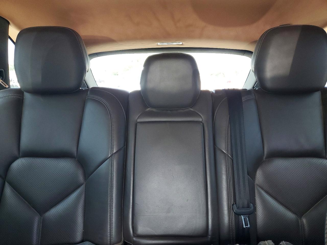 2016 Porsche Cayenne Черный vin: WP1AA2A28GLA04317