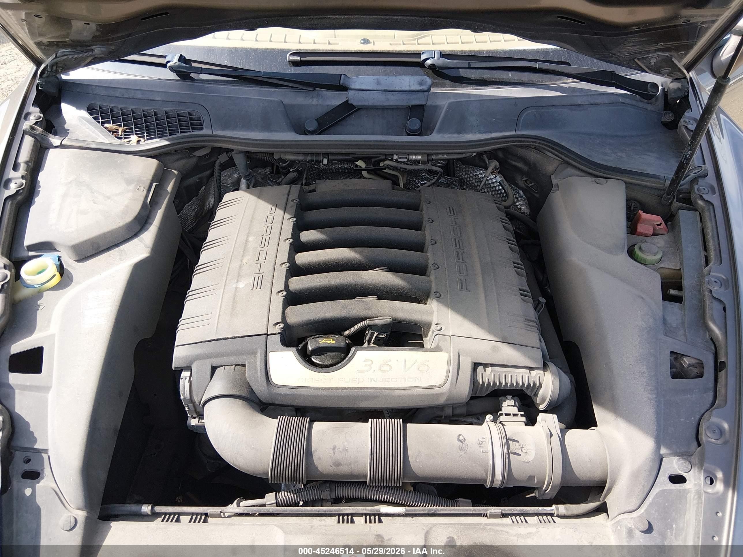 2013 Porsche Cayenne   Gray vin: WP1AA2A29DLA05097