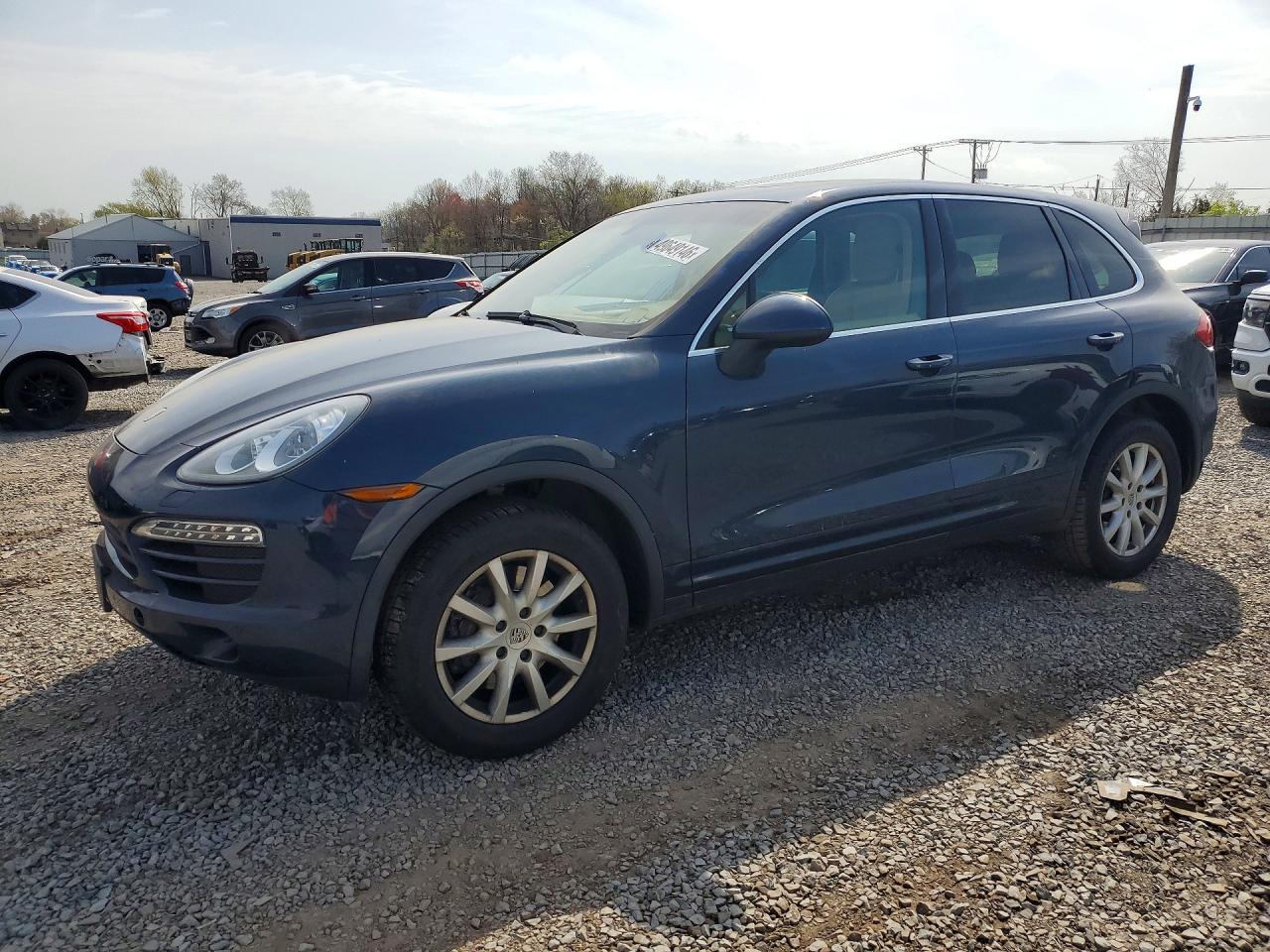 2014 Porsche Cayenne Blue vin: WP1AA2A29ELA03206