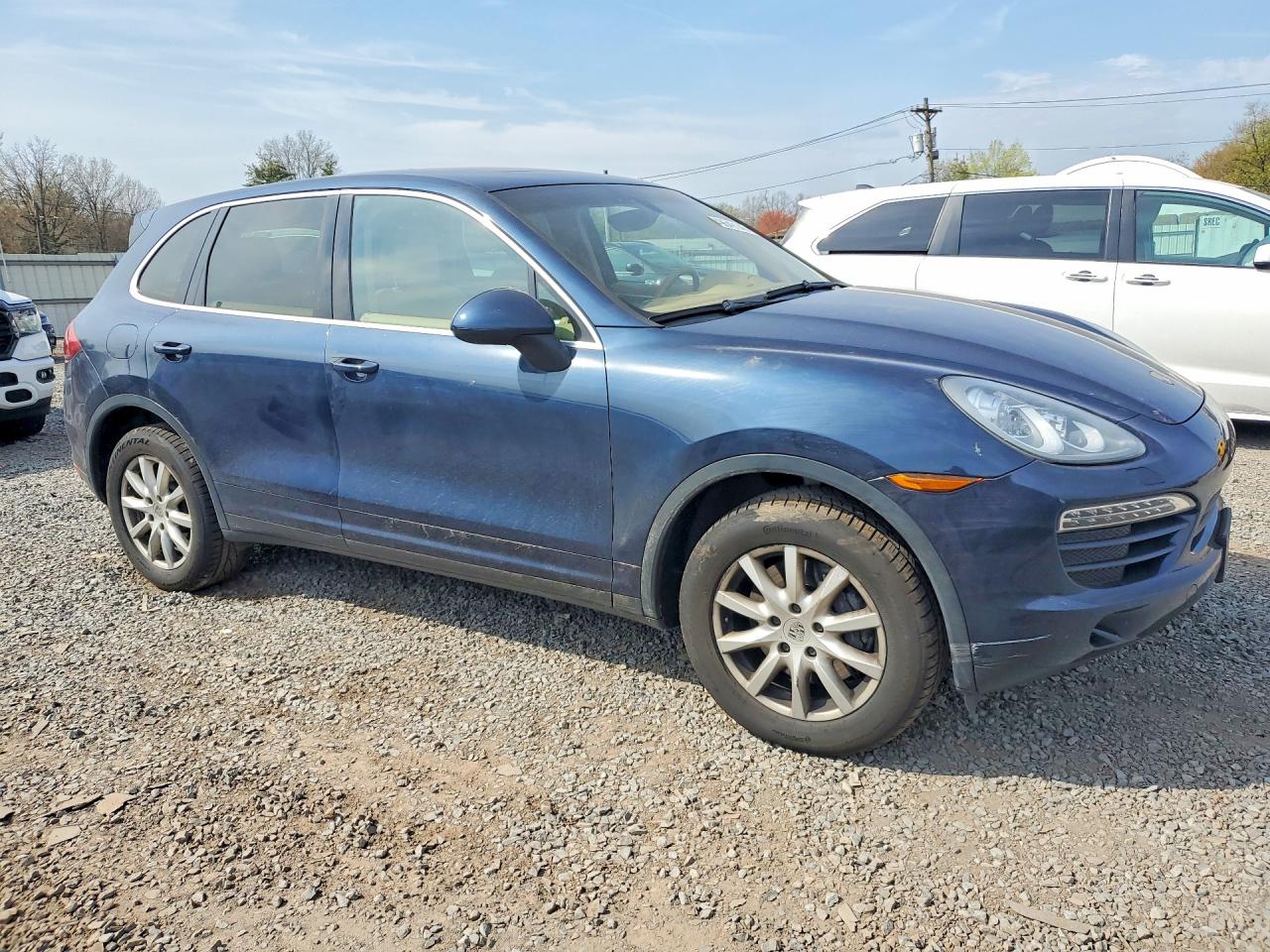 2014 Porsche Cayenne Blue vin: WP1AA2A29ELA03206