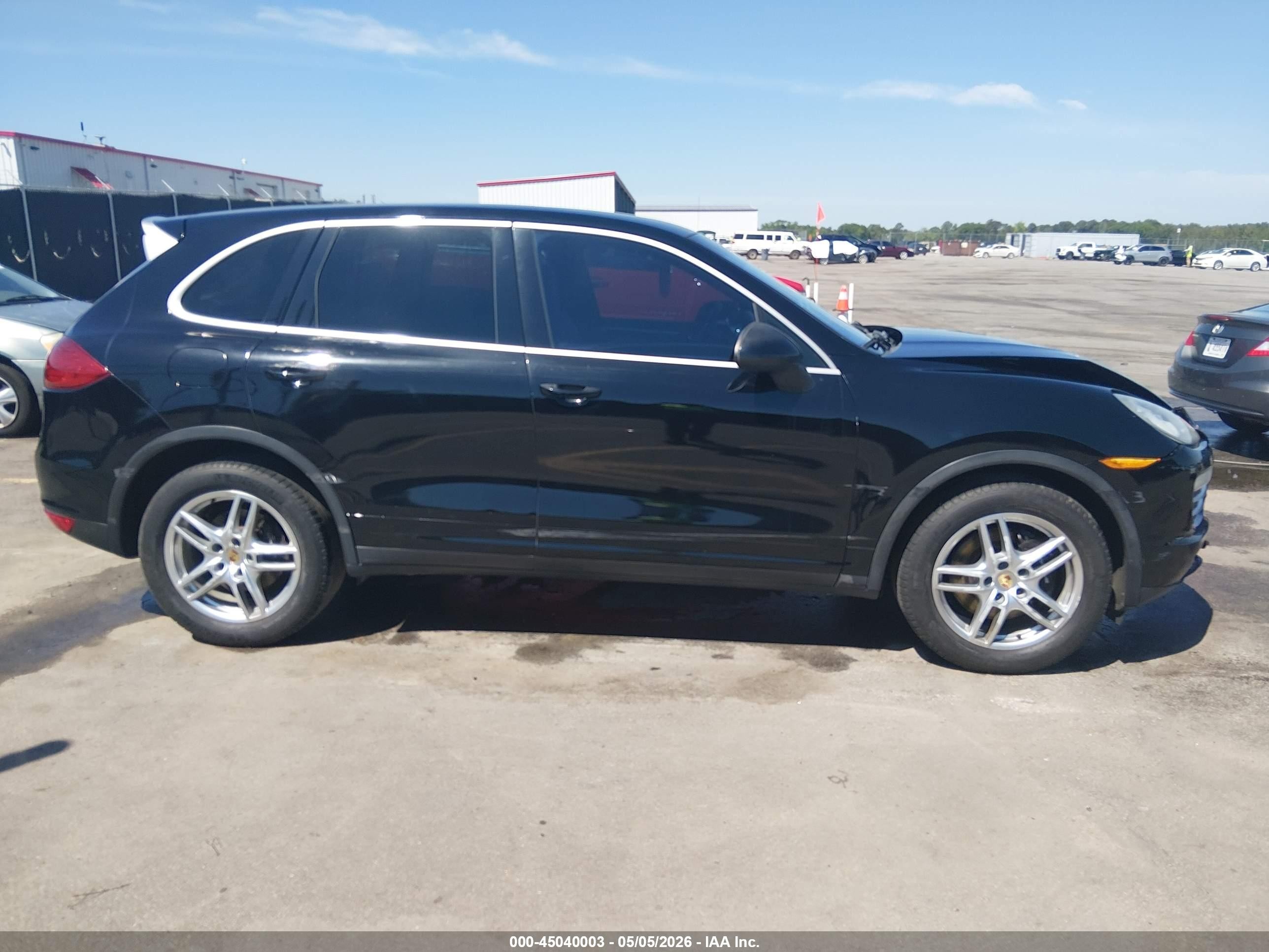 2014 Porsche Cayenne Platinum Edition Черный vin: WP1AA2A29ELA09880