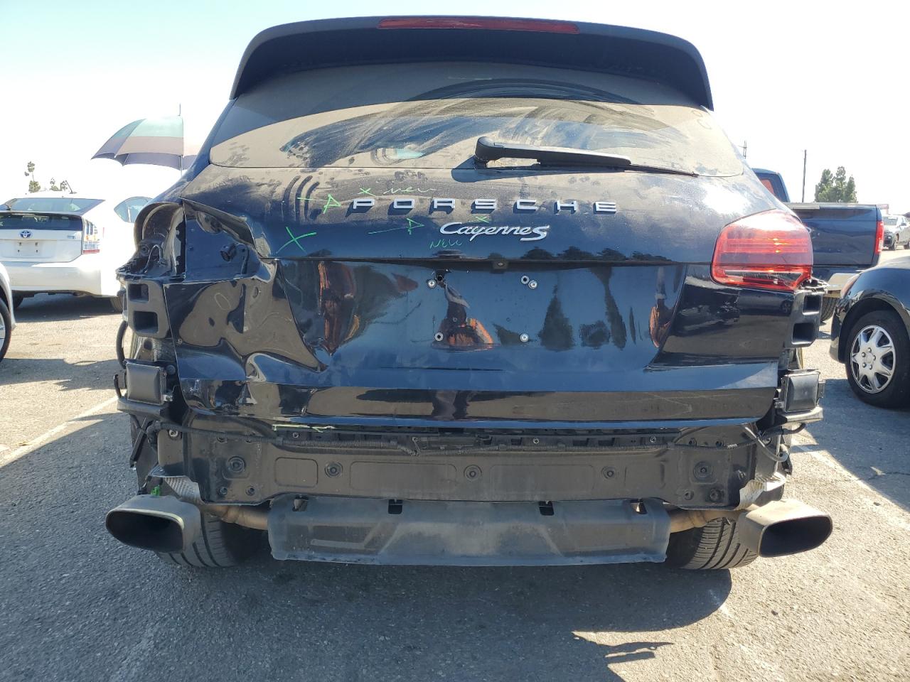 2016 Porsche Cayenne Black vin: WP1AA2A29GLA09882