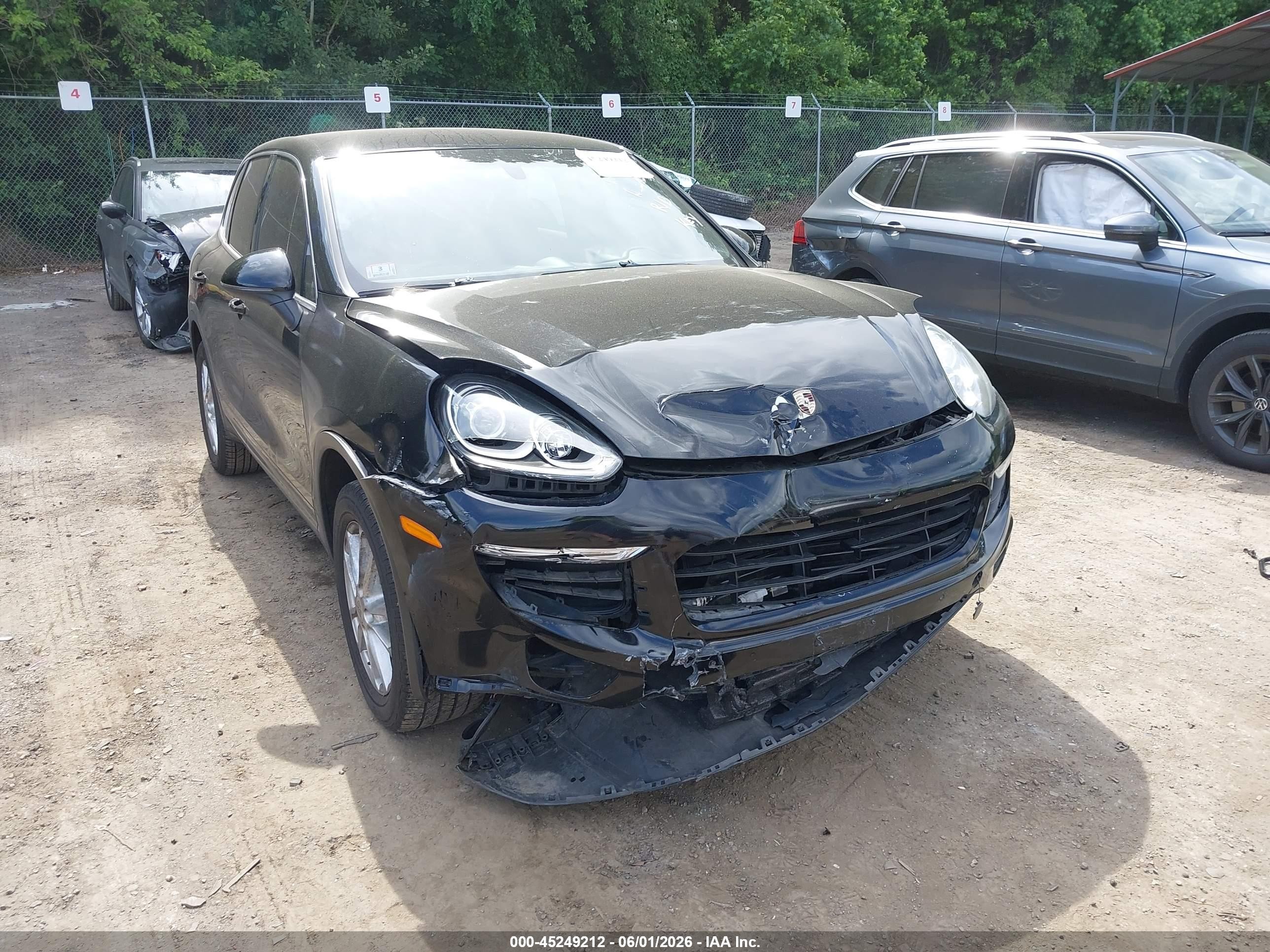 2016 Porsche Cayenne   Black vin: WP1AA2A29GLA10546