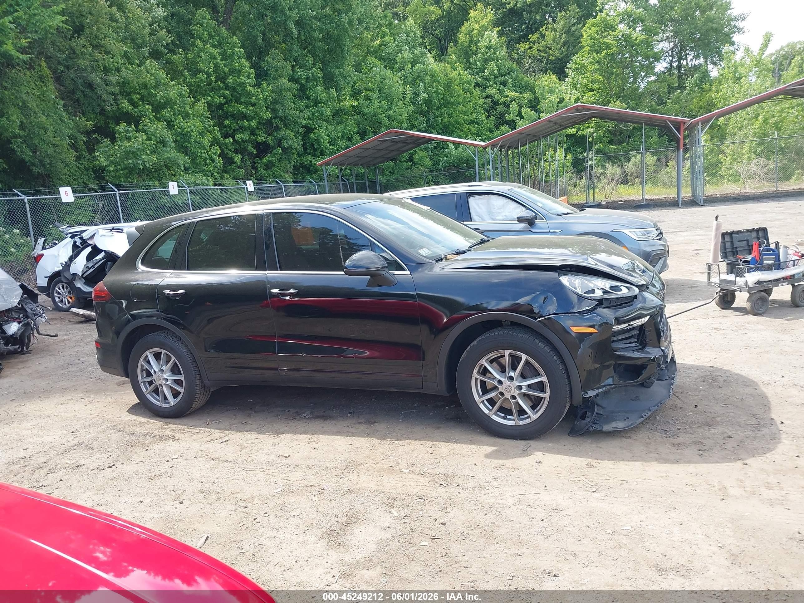 2016 Porsche Cayenne   Black vin: WP1AA2A29GLA10546