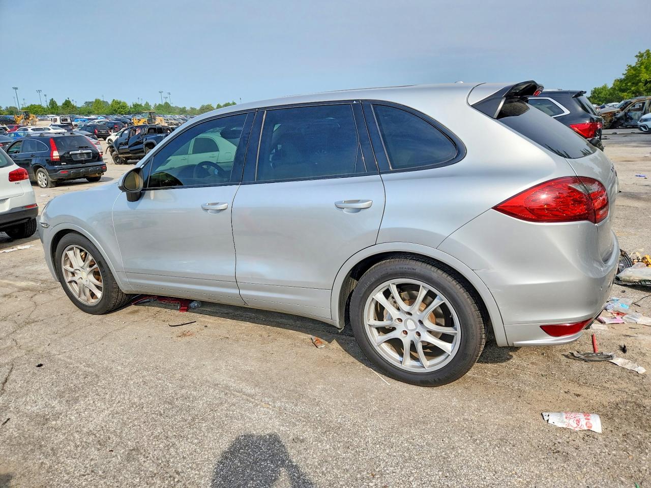 2012 Porsche Cayenne Серебряный vin: WP1AA2A2XCLA07214