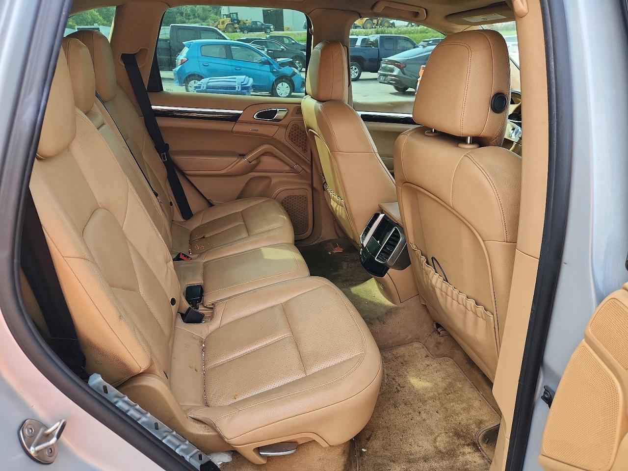 2012 Porsche Cayenne Серебряный vin: WP1AA2A2XCLA07214