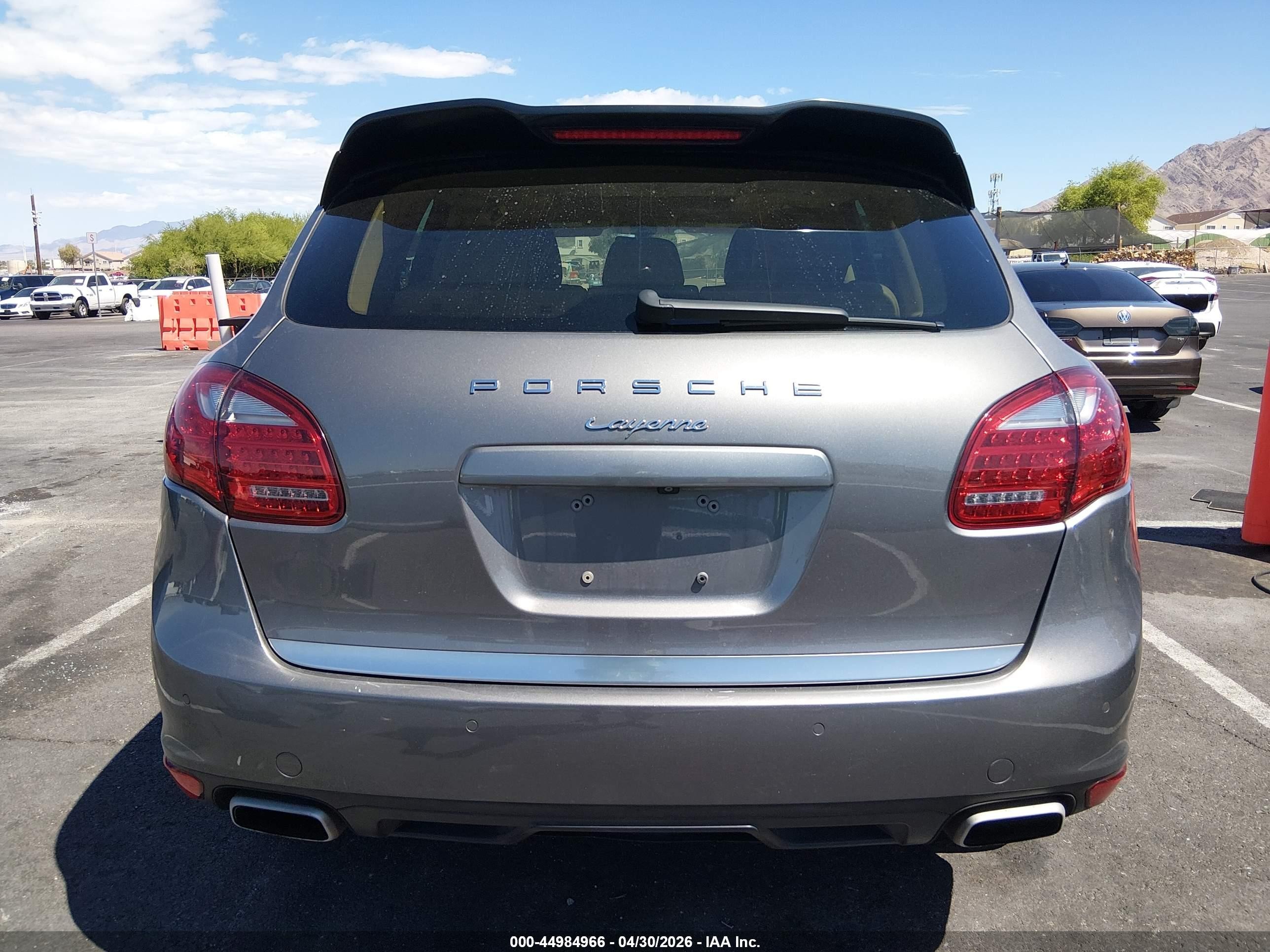 2012 Porsche Cayenne   Champagne vin: WP1AA2A2XCLA09576