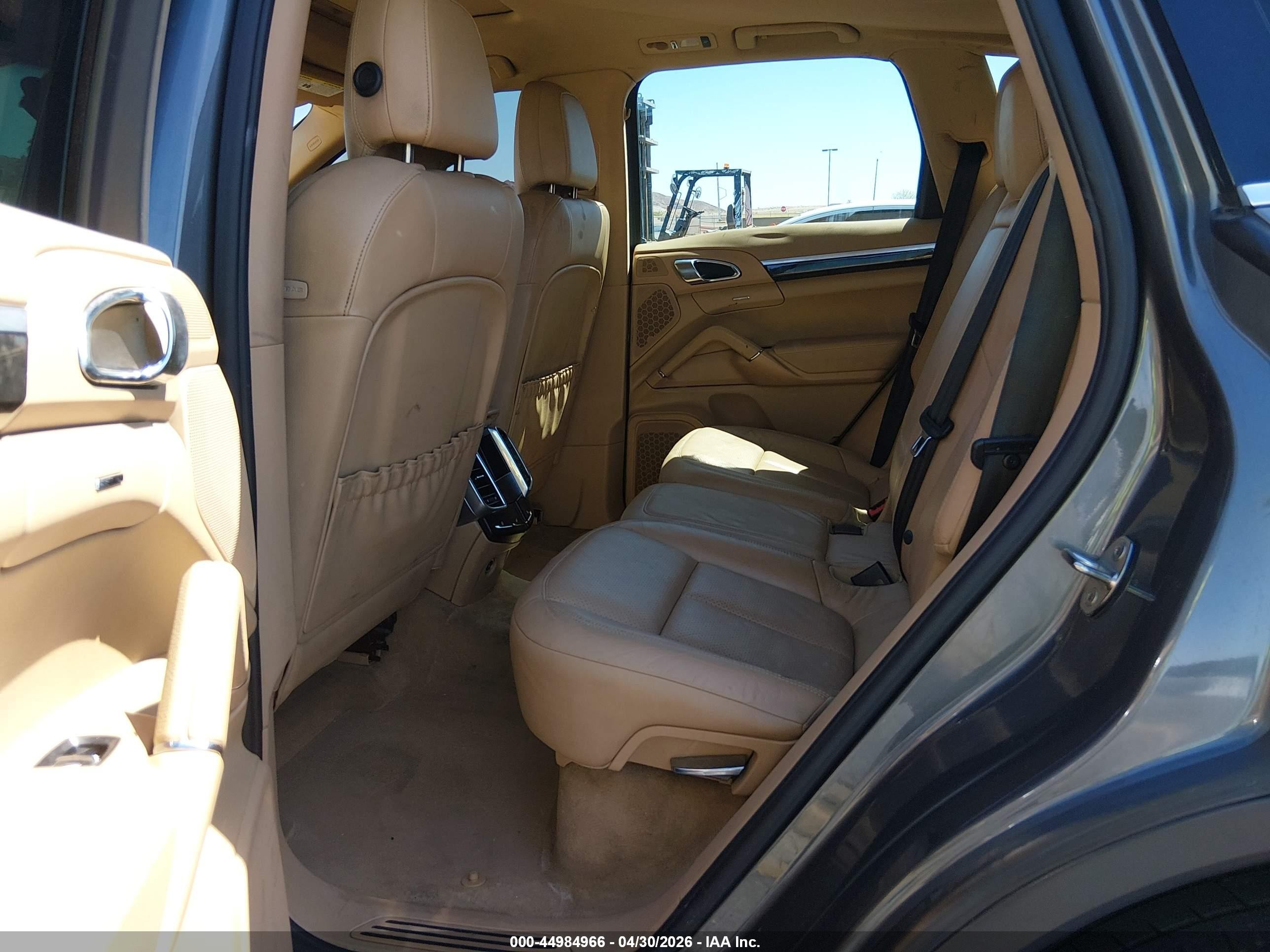 2012 Porsche Cayenne   Champagne vin: WP1AA2A2XCLA09576