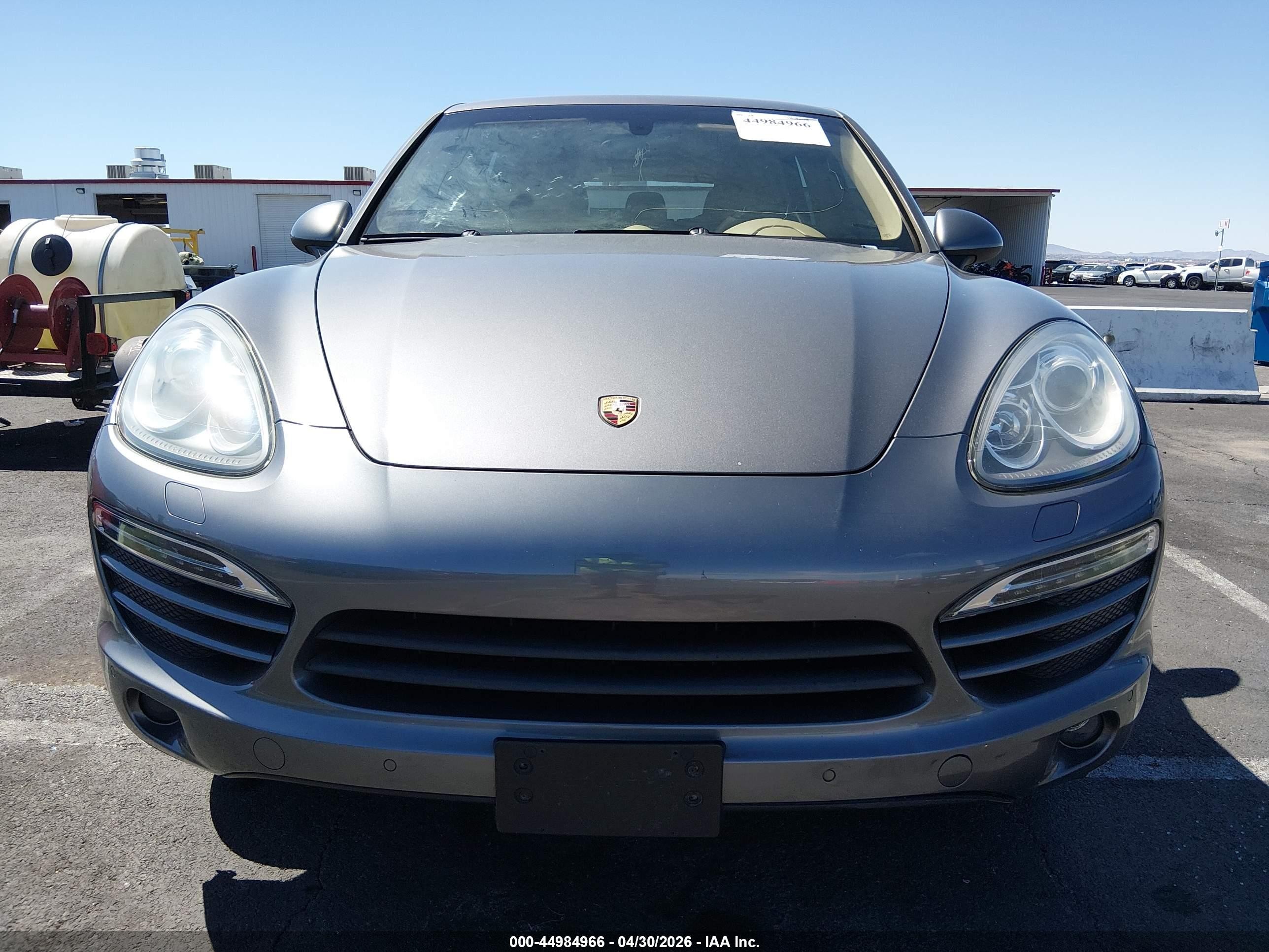 2012 Porsche Cayenne   Champagne vin: WP1AA2A2XCLA09576