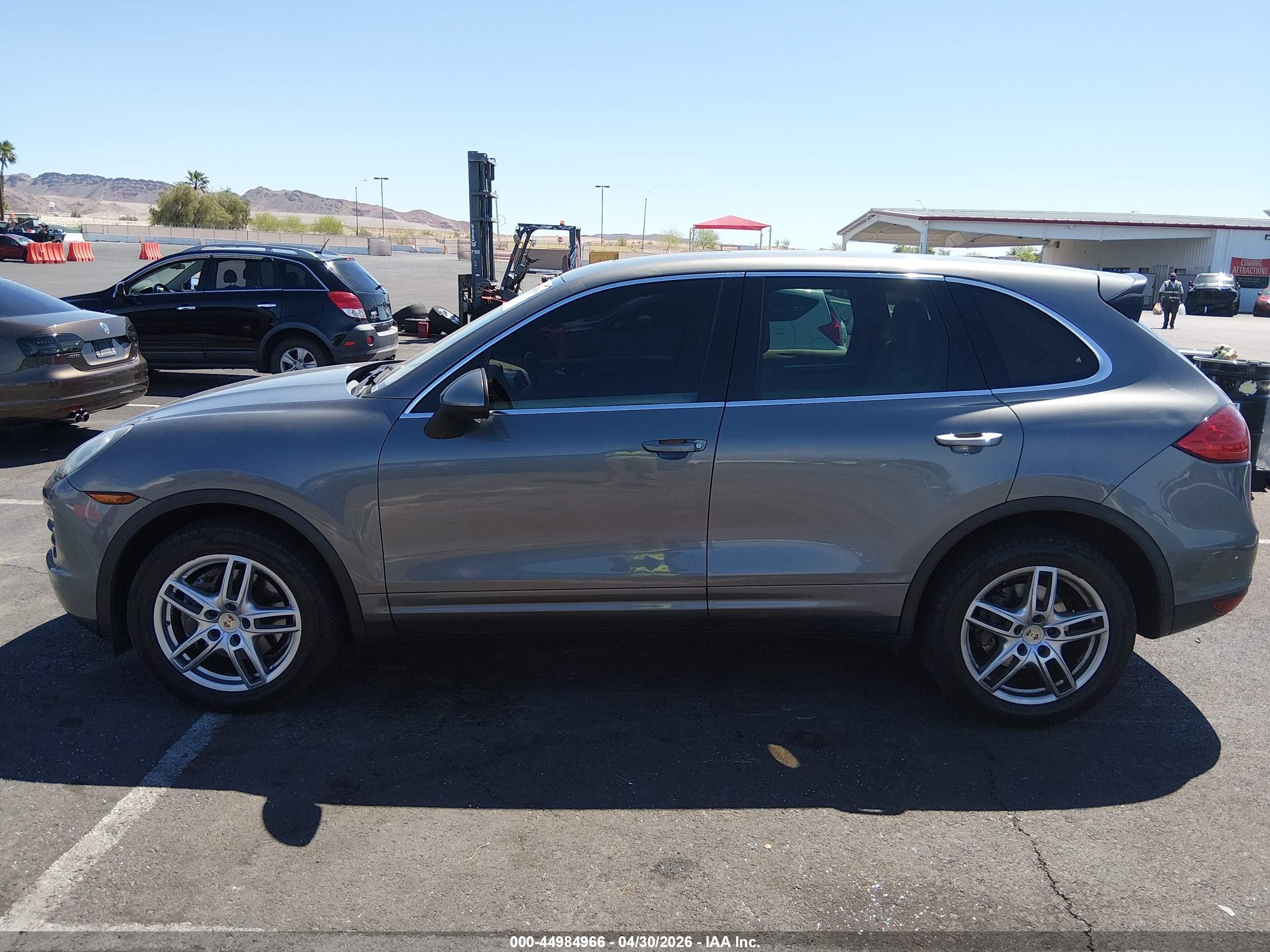 2012 Porsche Cayenne   Champagne vin: WP1AA2A2XCLA09576