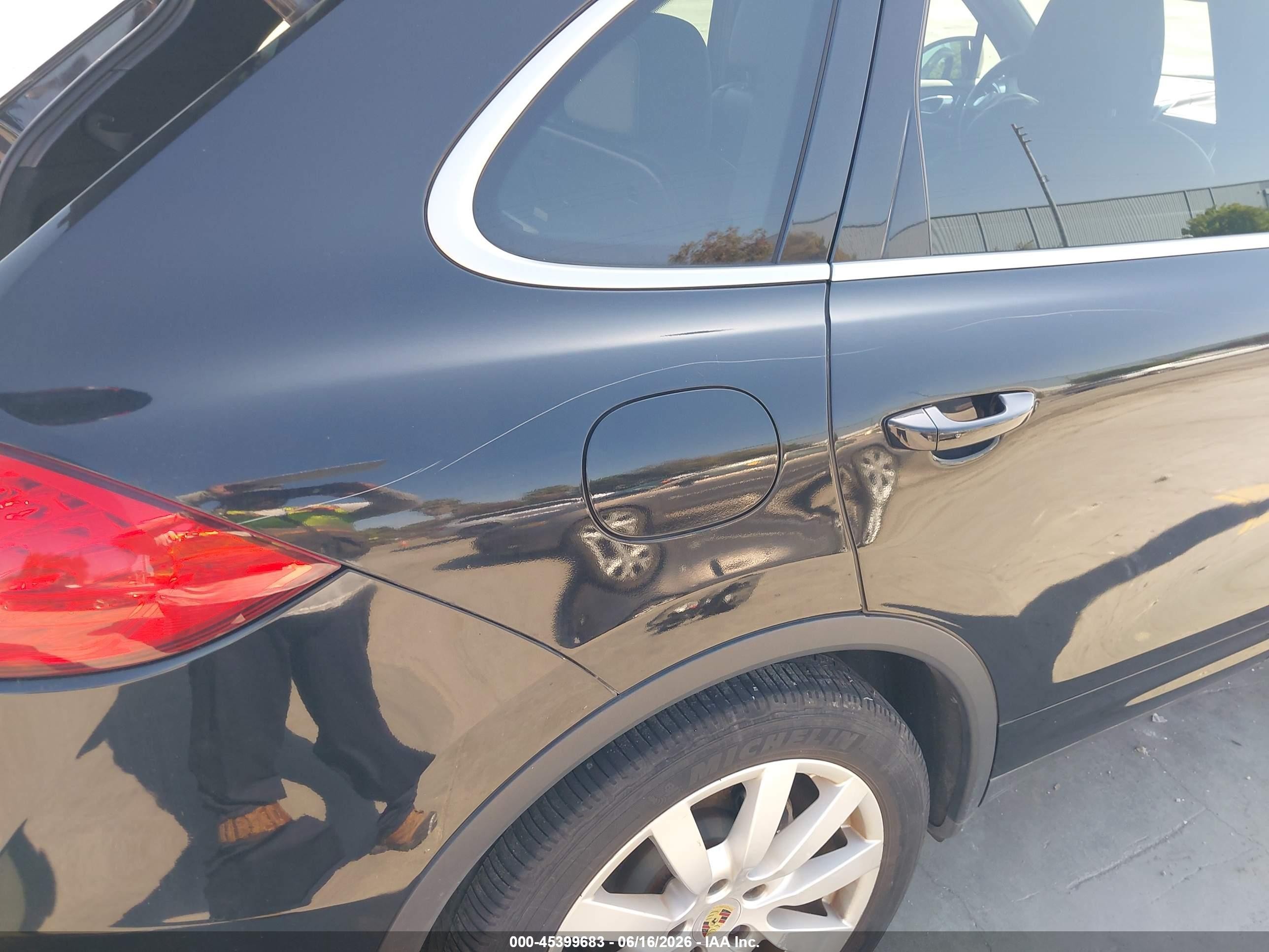 2014 Porsche Cayenne Platinum Edition Black vin: WP1AA2A2XELA09726