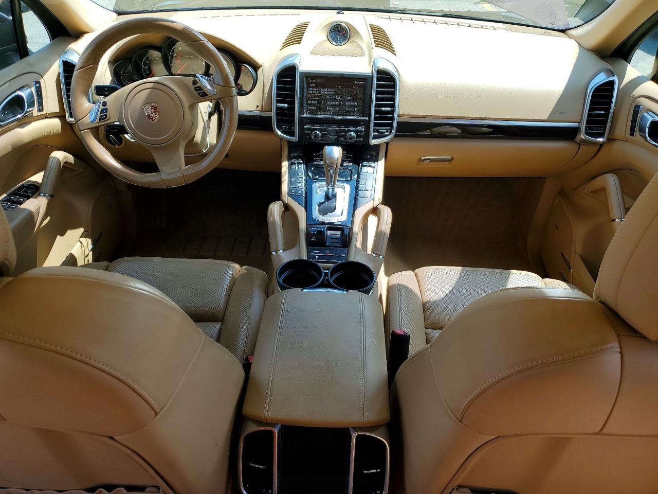 2014 Porsche Cayenne Burgundy vin: WP1AA2A2XELA96141