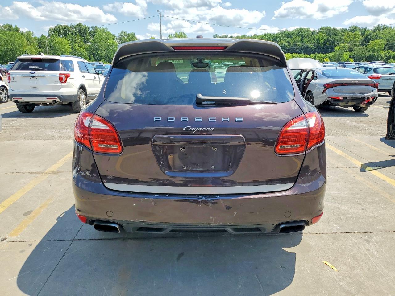 2014 Porsche Cayenne Burgundy vin: WP1AA2A2XELA96141