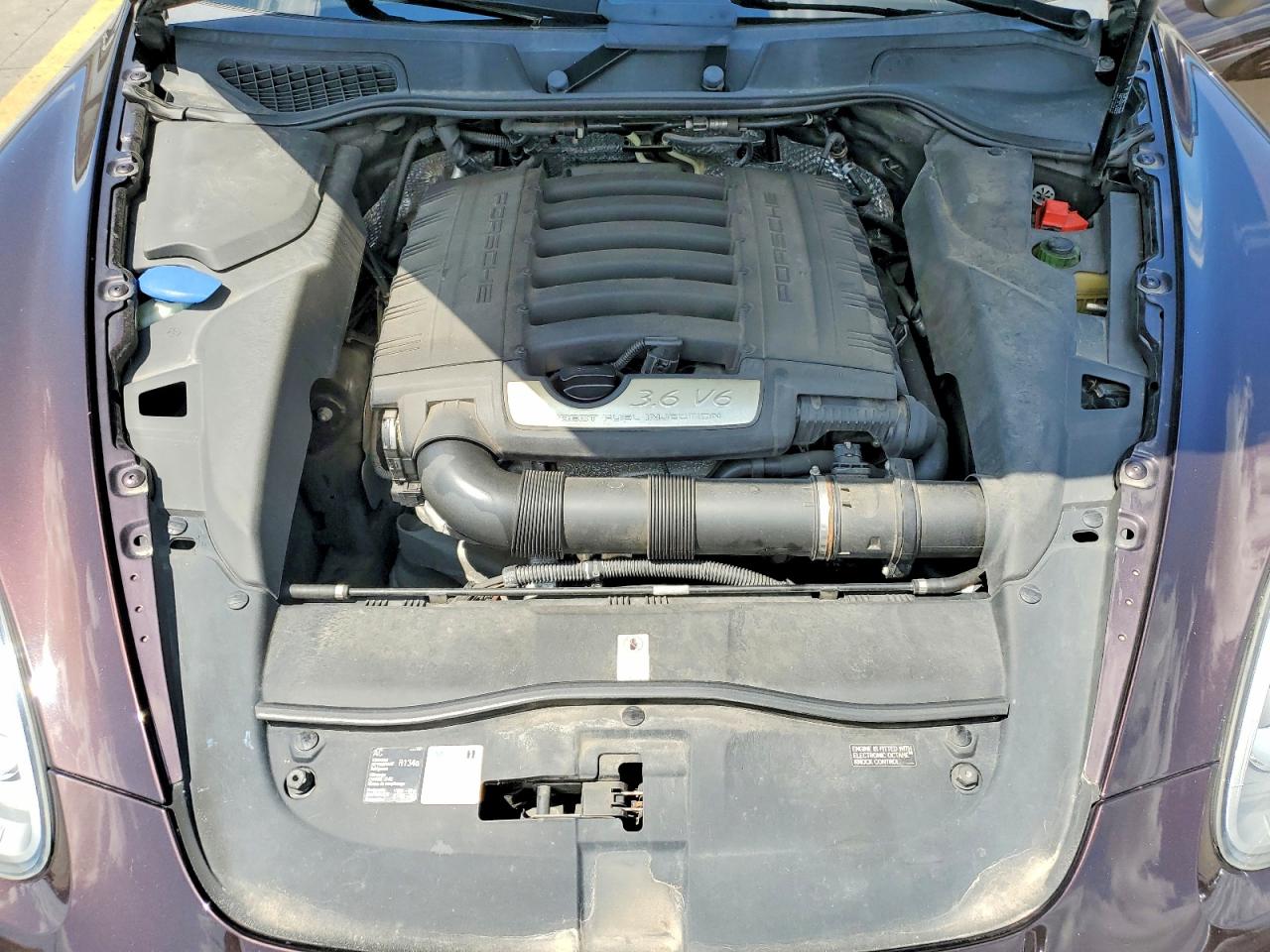 2014 Porsche Cayenne Burgundy vin: WP1AA2A2XELA96141
