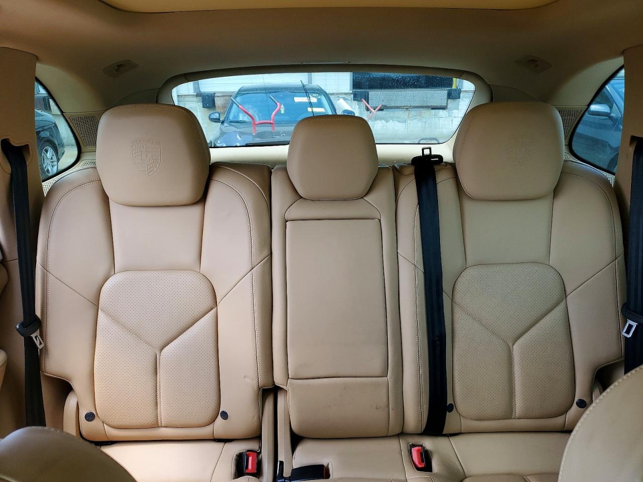 2014 Porsche Cayenne Burgundy vin: WP1AA2A2XELA96141