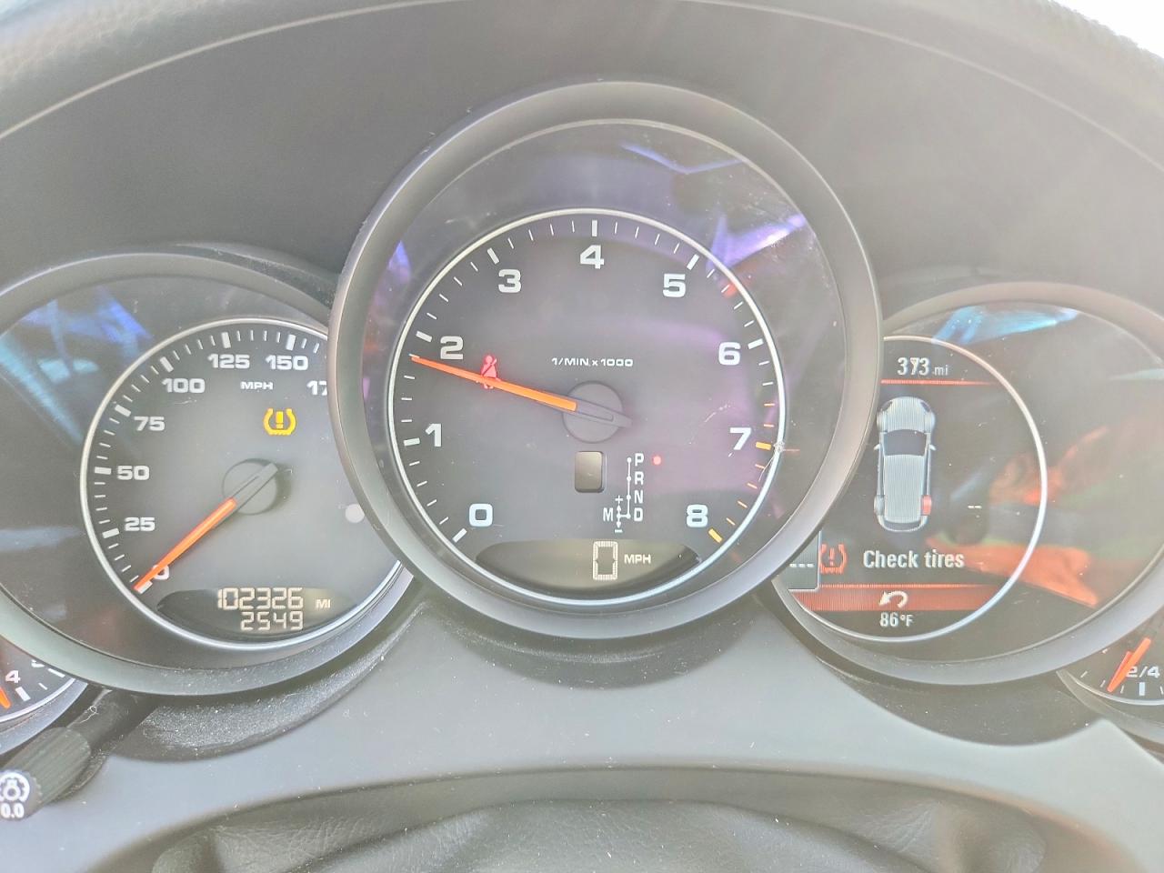 2017 Porsche Cayenne Silver vin: WP1AA2A2XHKA86591