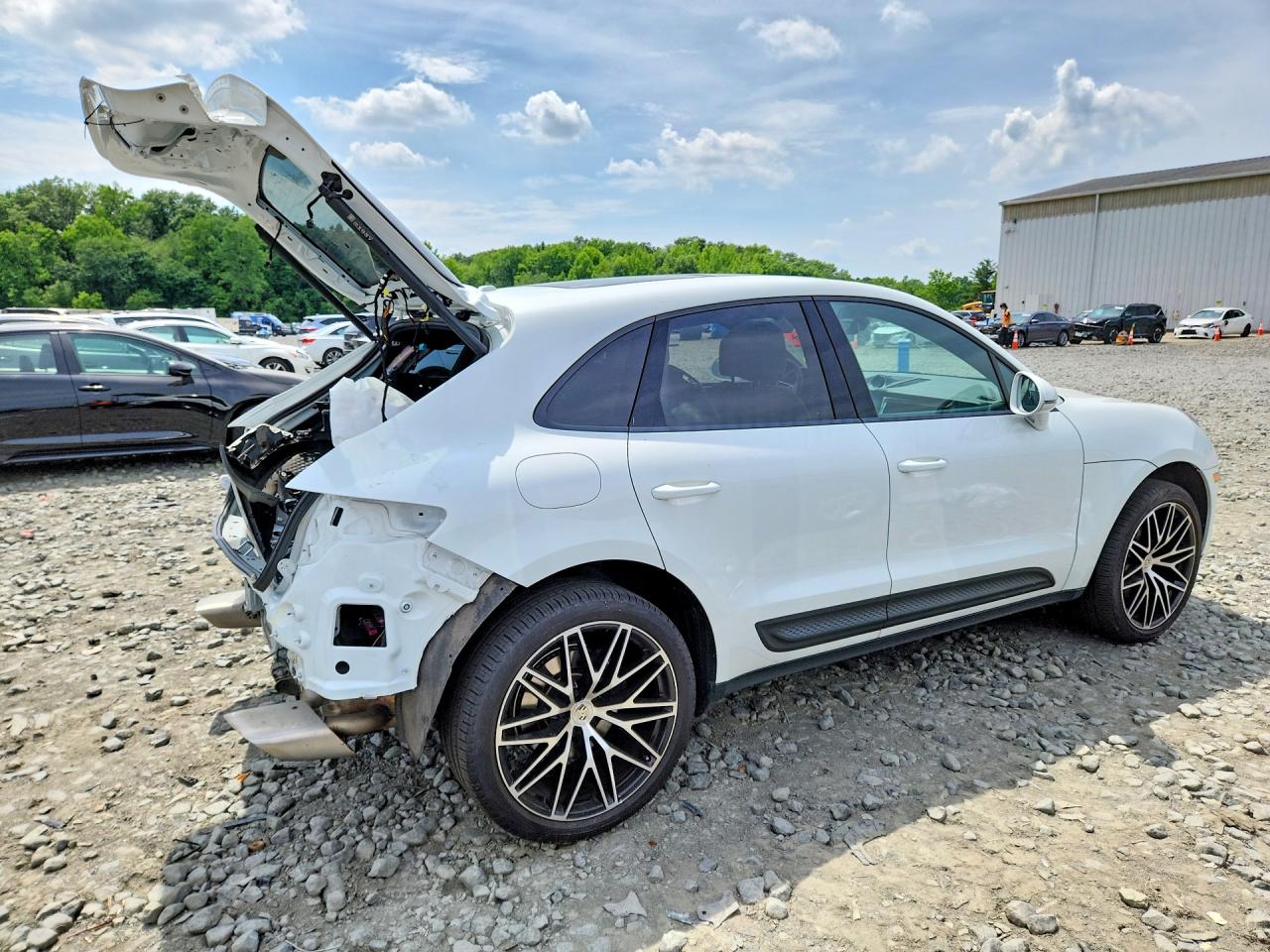 2022 Porsche Macan White vin: WP1AA2A50NLB06315