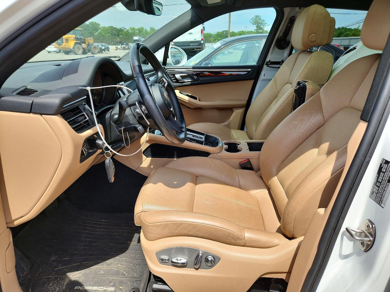 2022 Porsche Macan White vin: WP1AA2A50NLB06315
