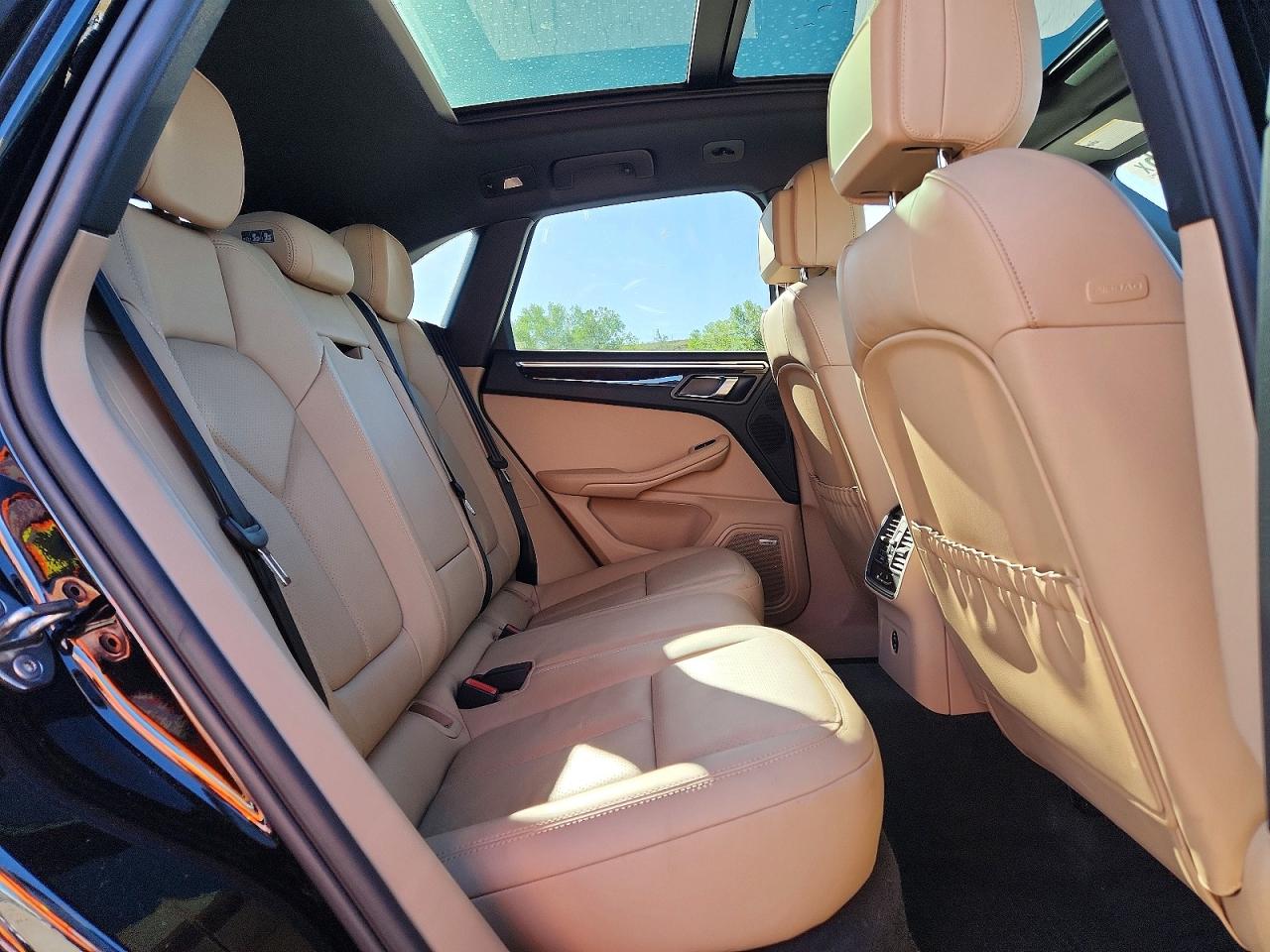 2023 Porsche Macan Base Black vin: WP1AA2A50PLB20718