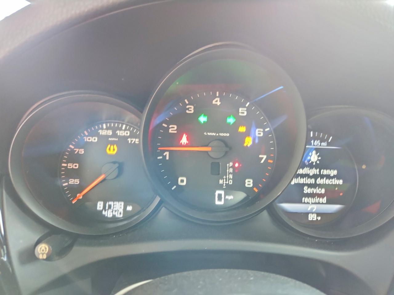 2019 Porsche Macan Gray vin: WP1AA2A51KLB03449