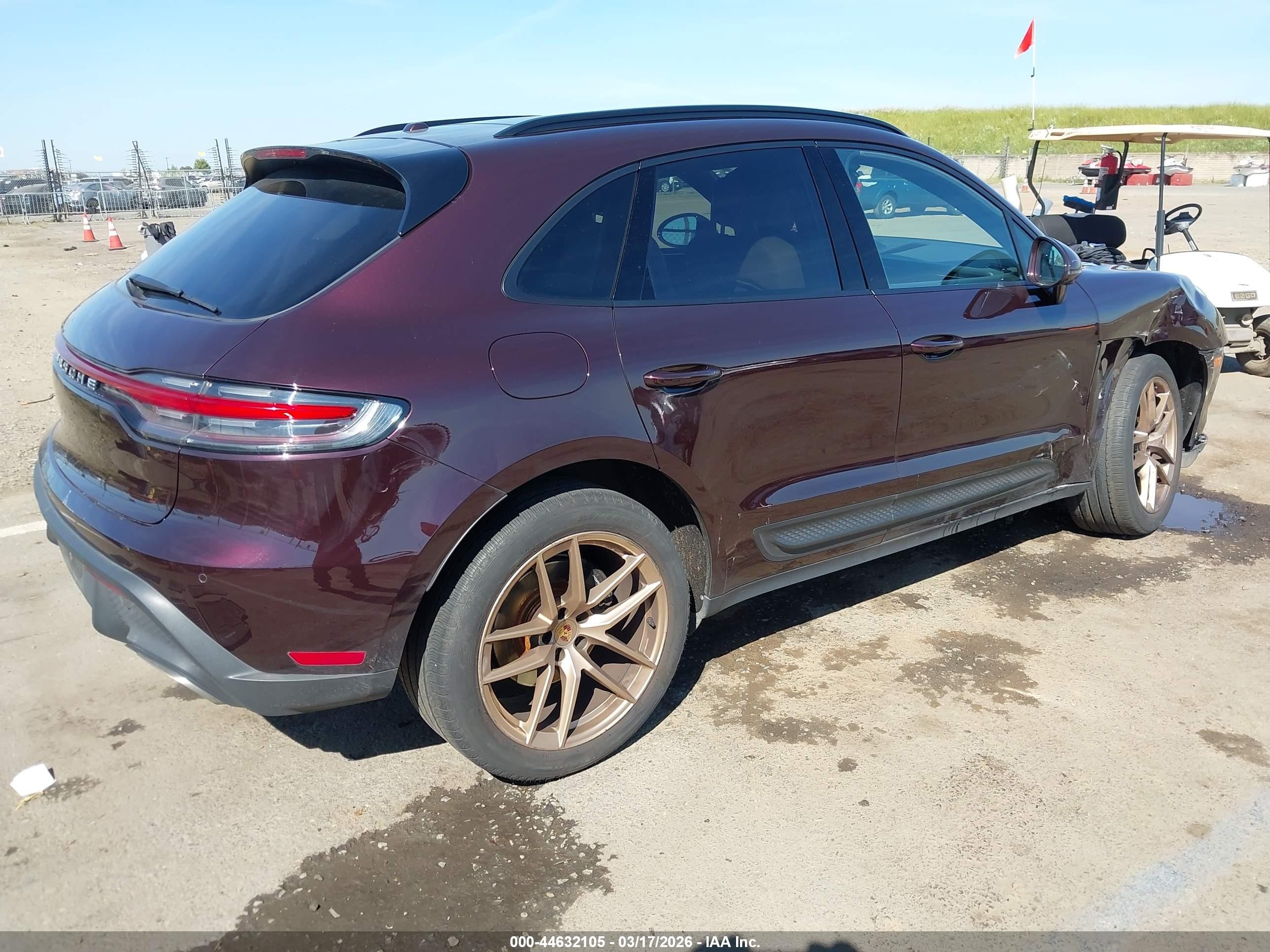 2023 Porsche Macan T Фиолетовый vin: WP1AA2A51PLB14975