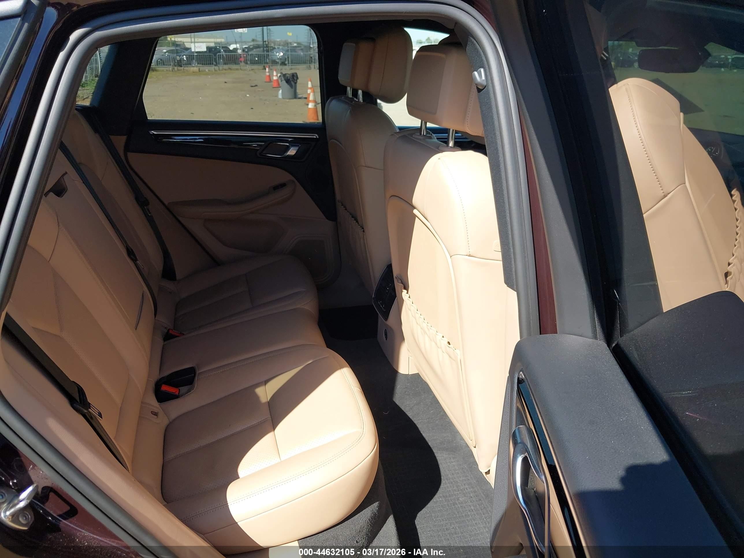2023 Porsche Macan T Фиолетовый vin: WP1AA2A51PLB14975