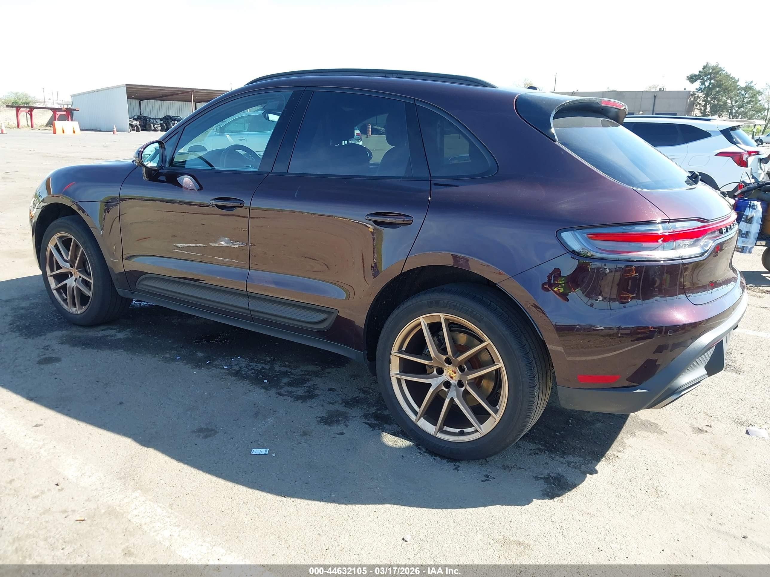 2023 Porsche Macan T Фиолетовый vin: WP1AA2A51PLB14975