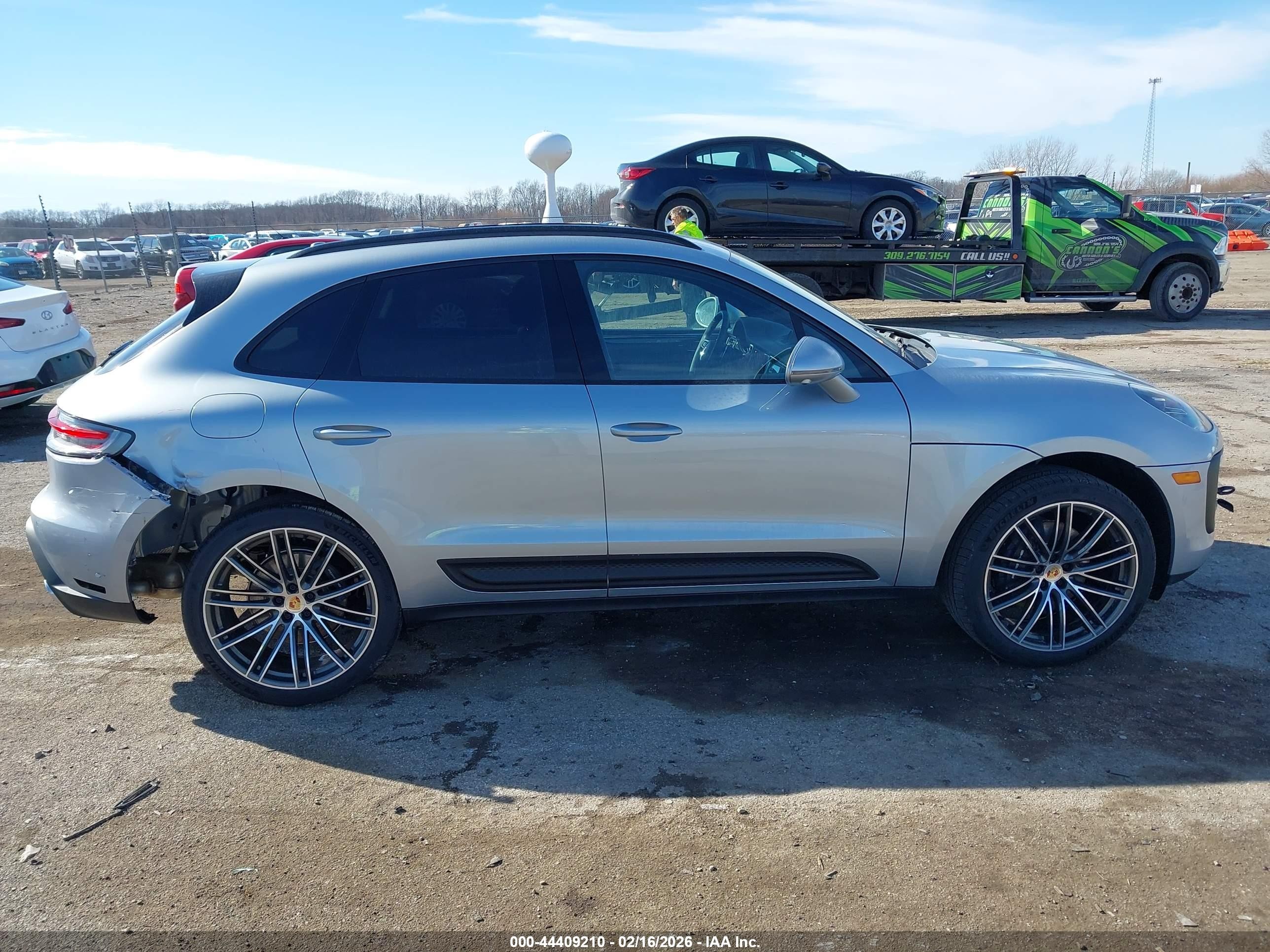 2026 Porsche Macan T Серый vin: WP1AA2A51TLB05073