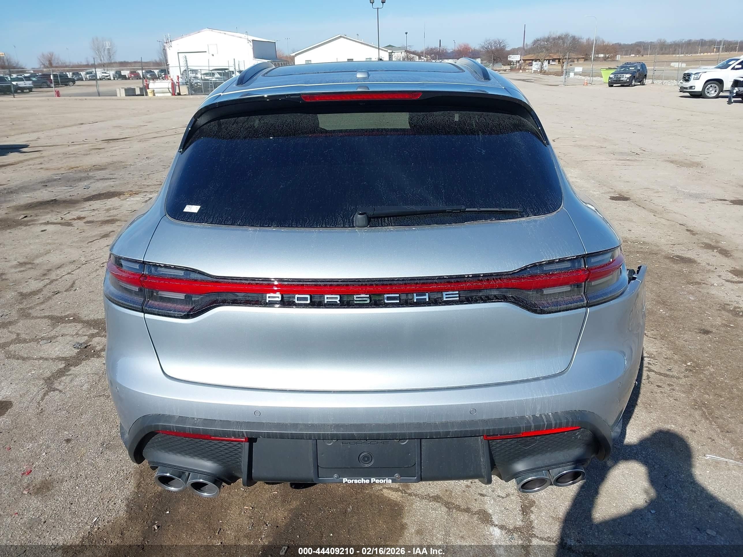 2026 Porsche Macan T Серый vin: WP1AA2A51TLB05073