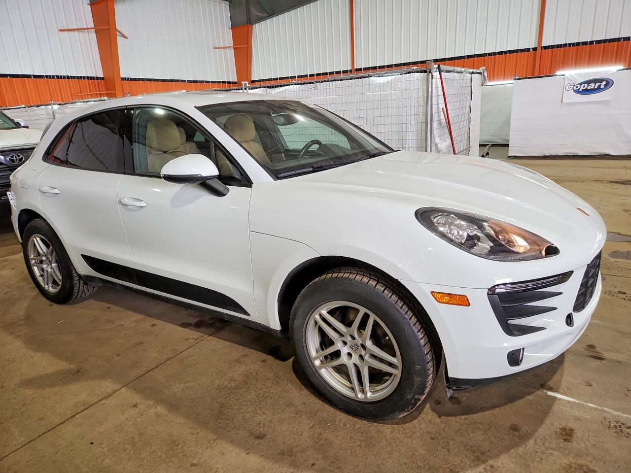 2017 Porsche Macan 4dr Awd Белый vin: WP1AA2A52HLB07664