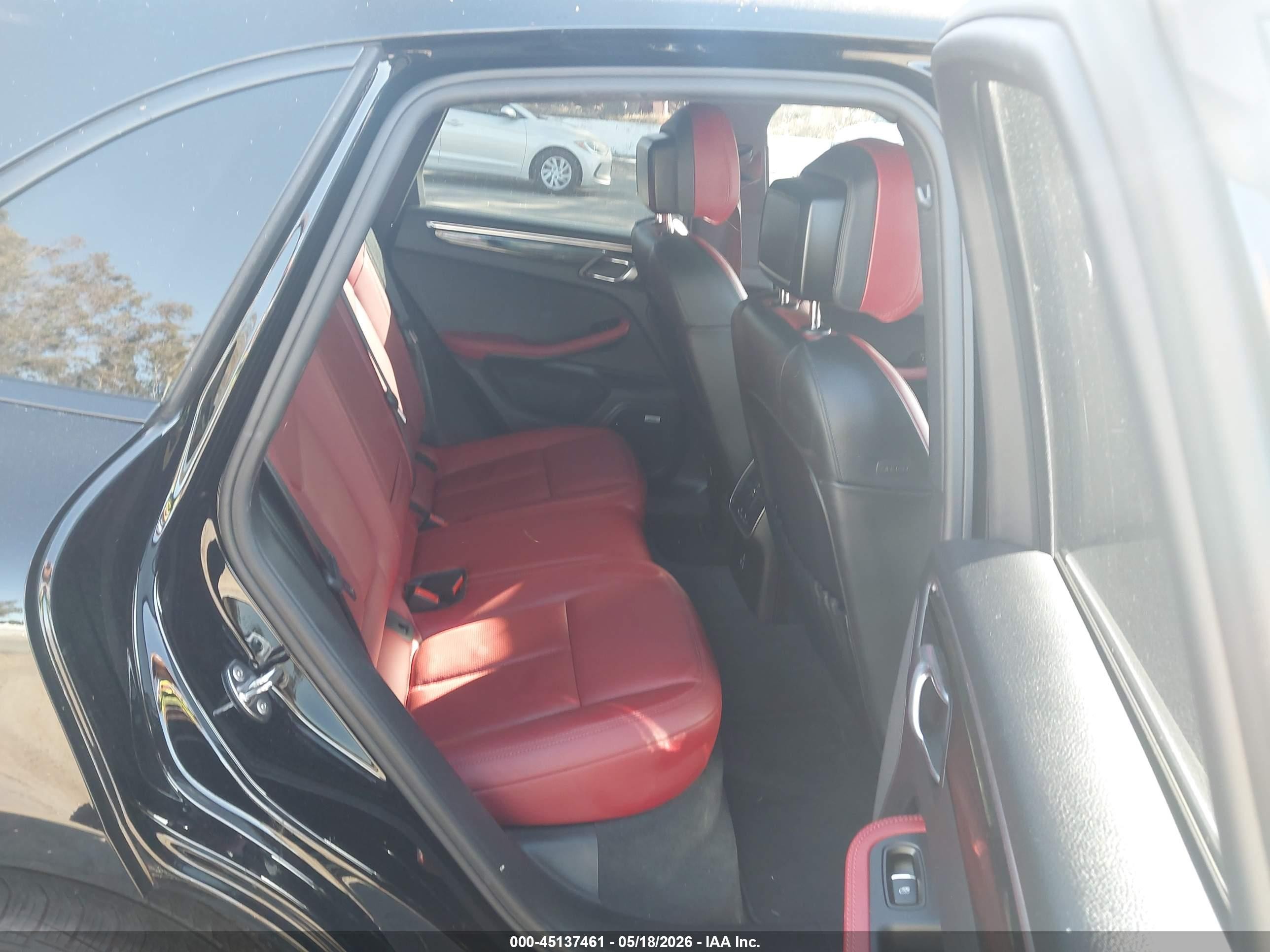 2022 Porsche Macan Black vin: WP1AA2A53NLB00881