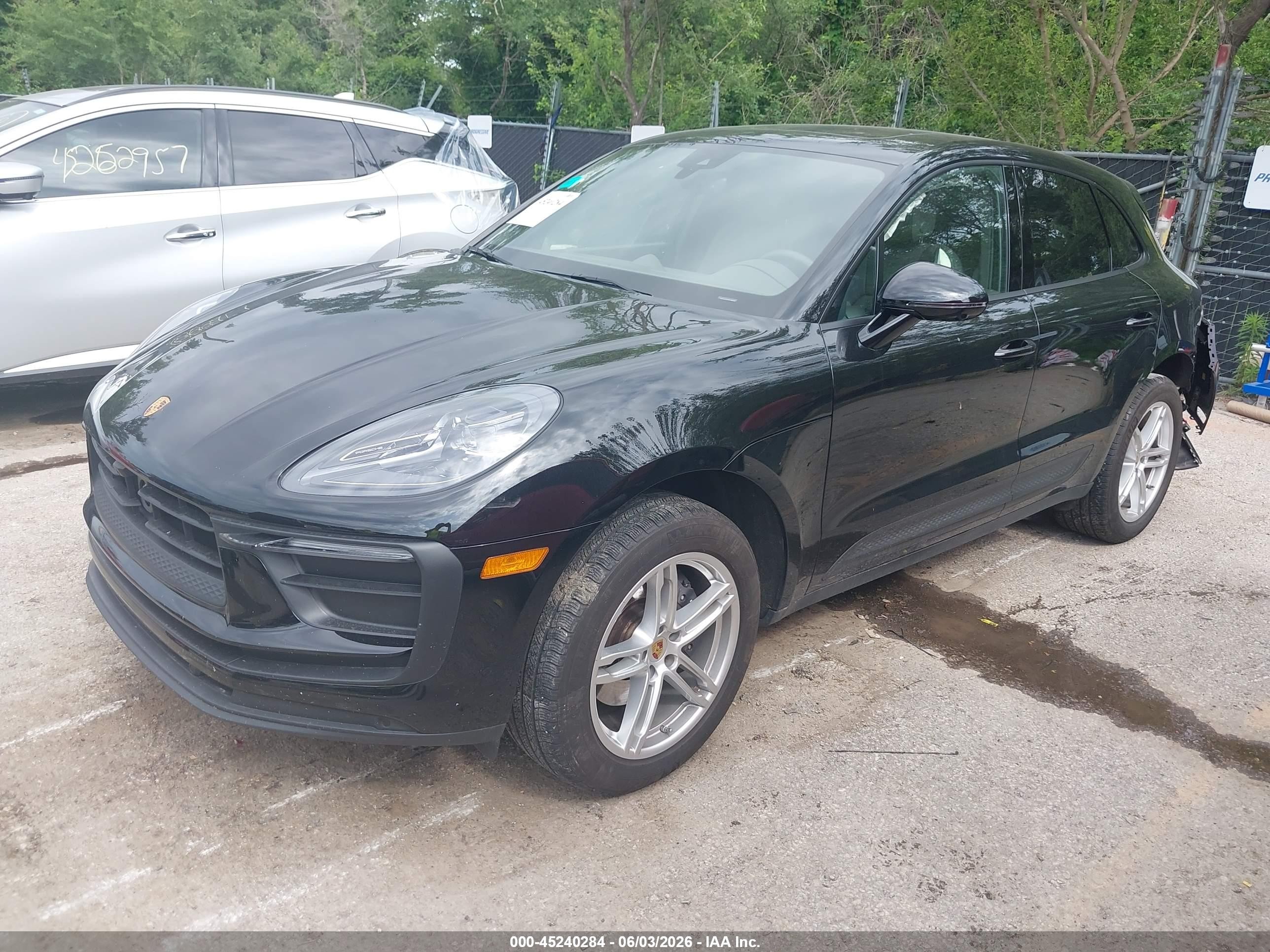 2024 Porsche Macan T Black vin: WP1AA2A53RLB05116