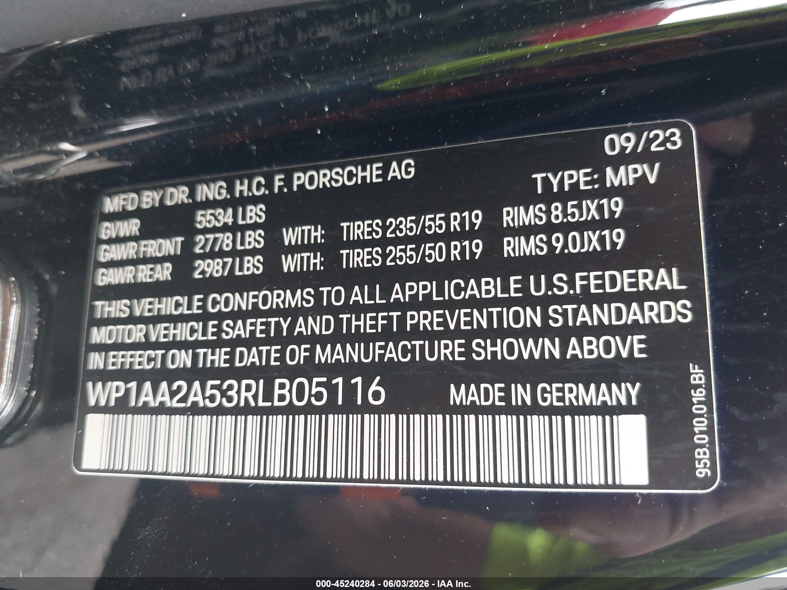 2024 Porsche Macan T Black vin: WP1AA2A53RLB05116