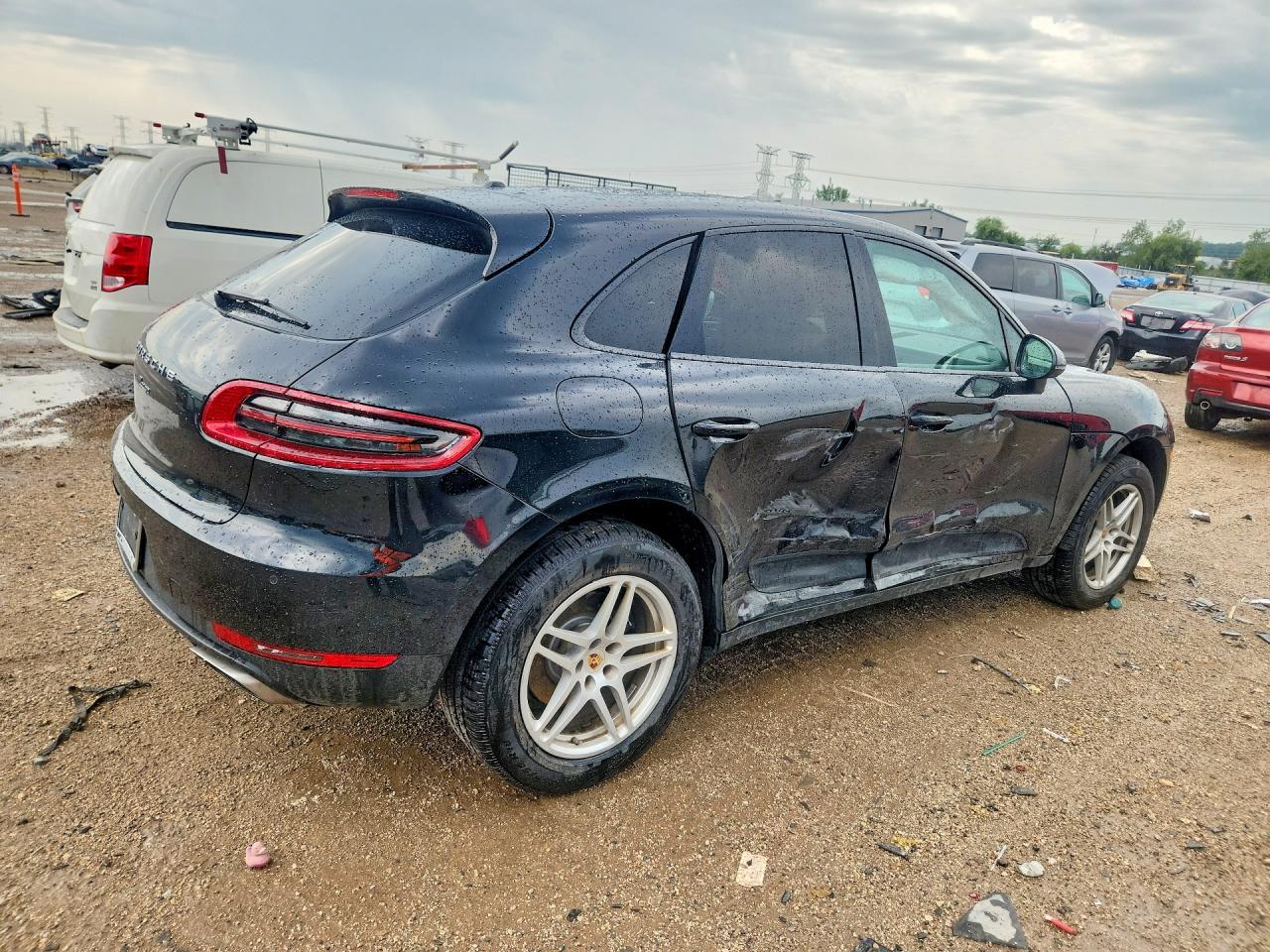 2017 Porsche Macan Black vin: WP1AA2A54HLB81166