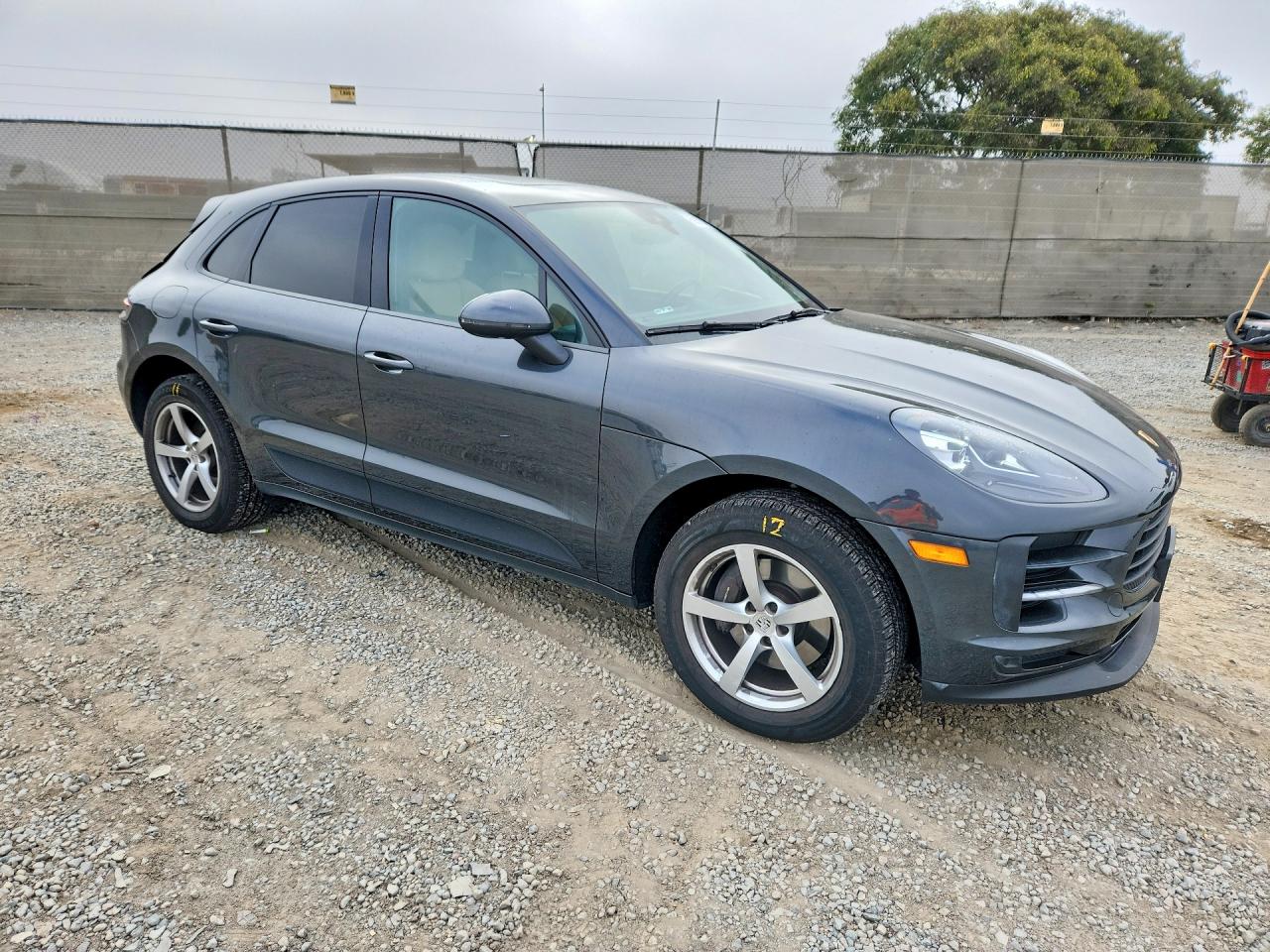 2019 Porsche Macan Charcoal vin: WP1AA2A54KLB06930