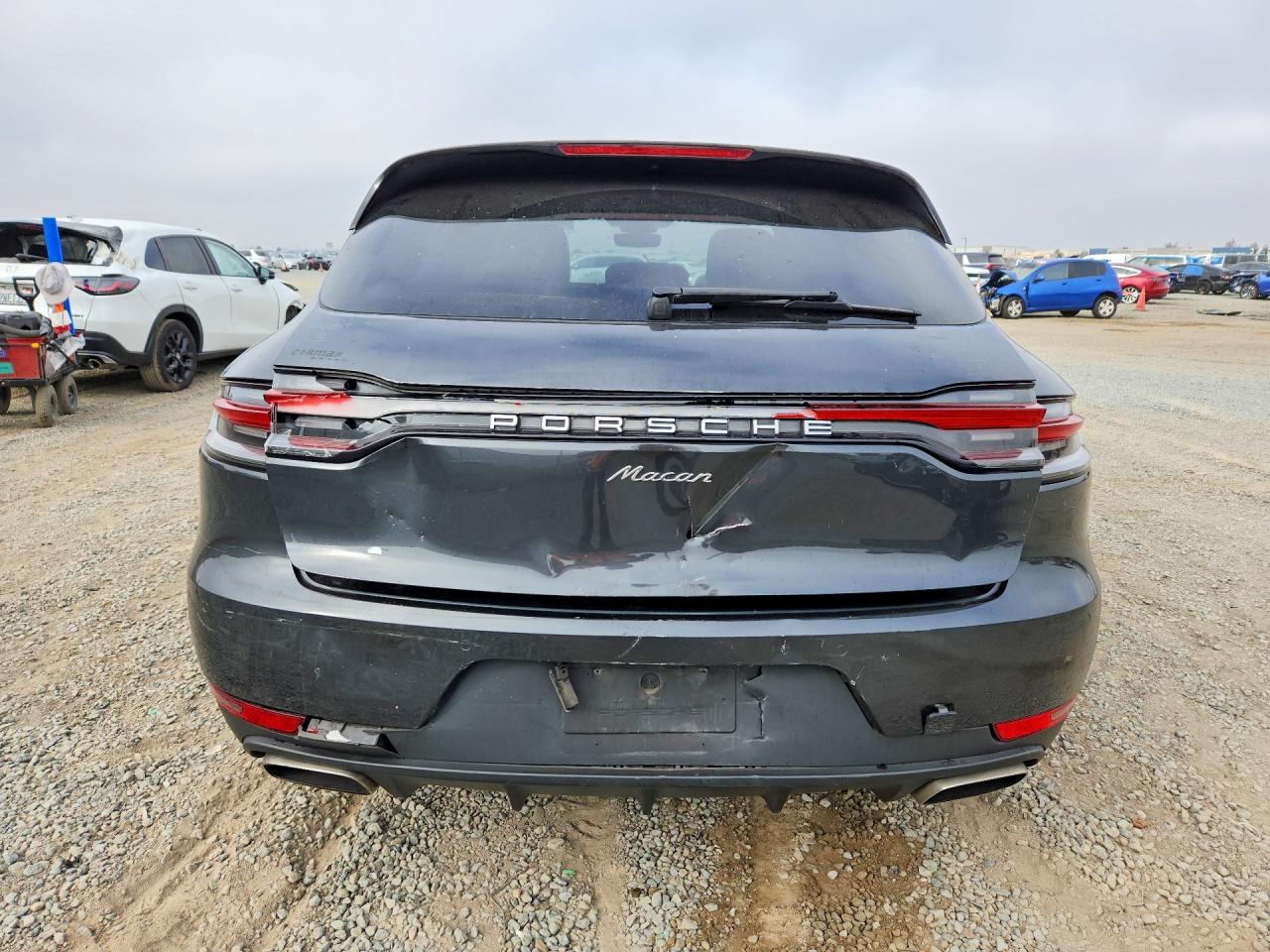 2019 Porsche Macan Charcoal vin: WP1AA2A54KLB06930