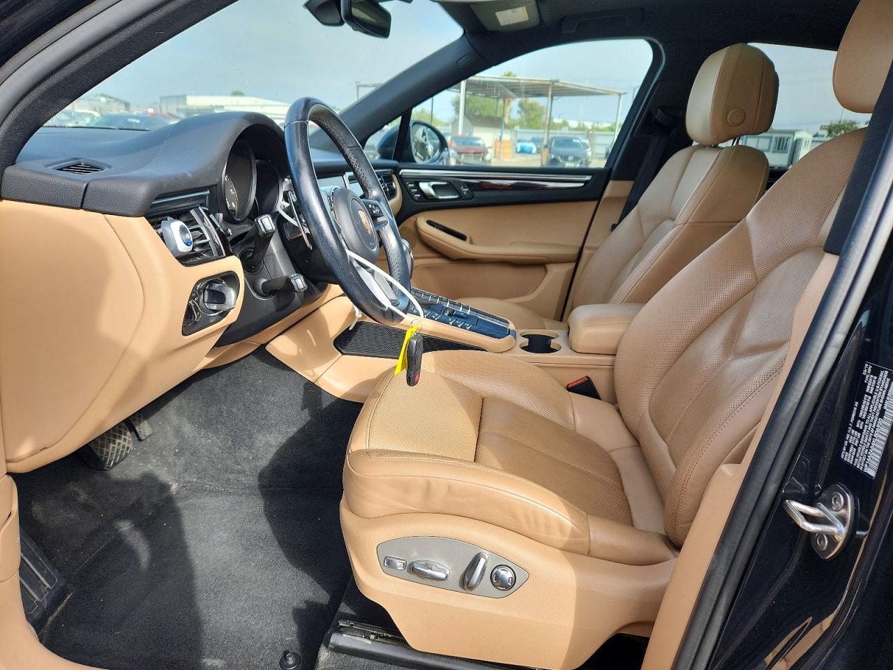 2019 Porsche Macan Charcoal vin: WP1AA2A54KLB06930
