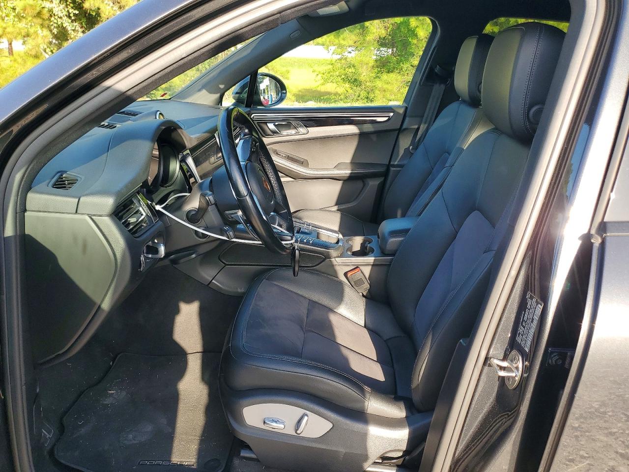 2019 Porsche Macan Серый vin: WP1AA2A54KLB07995