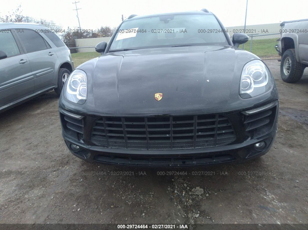 2018 Porsche Macan Black vin: WP1AA2A55JLB14520