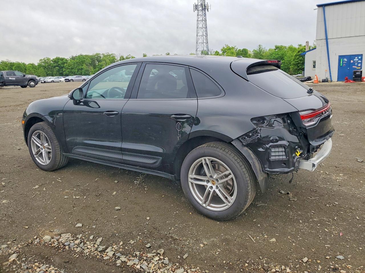 2026 Porsche Macan Base Black vin: WP1AA2A55TLB00779
