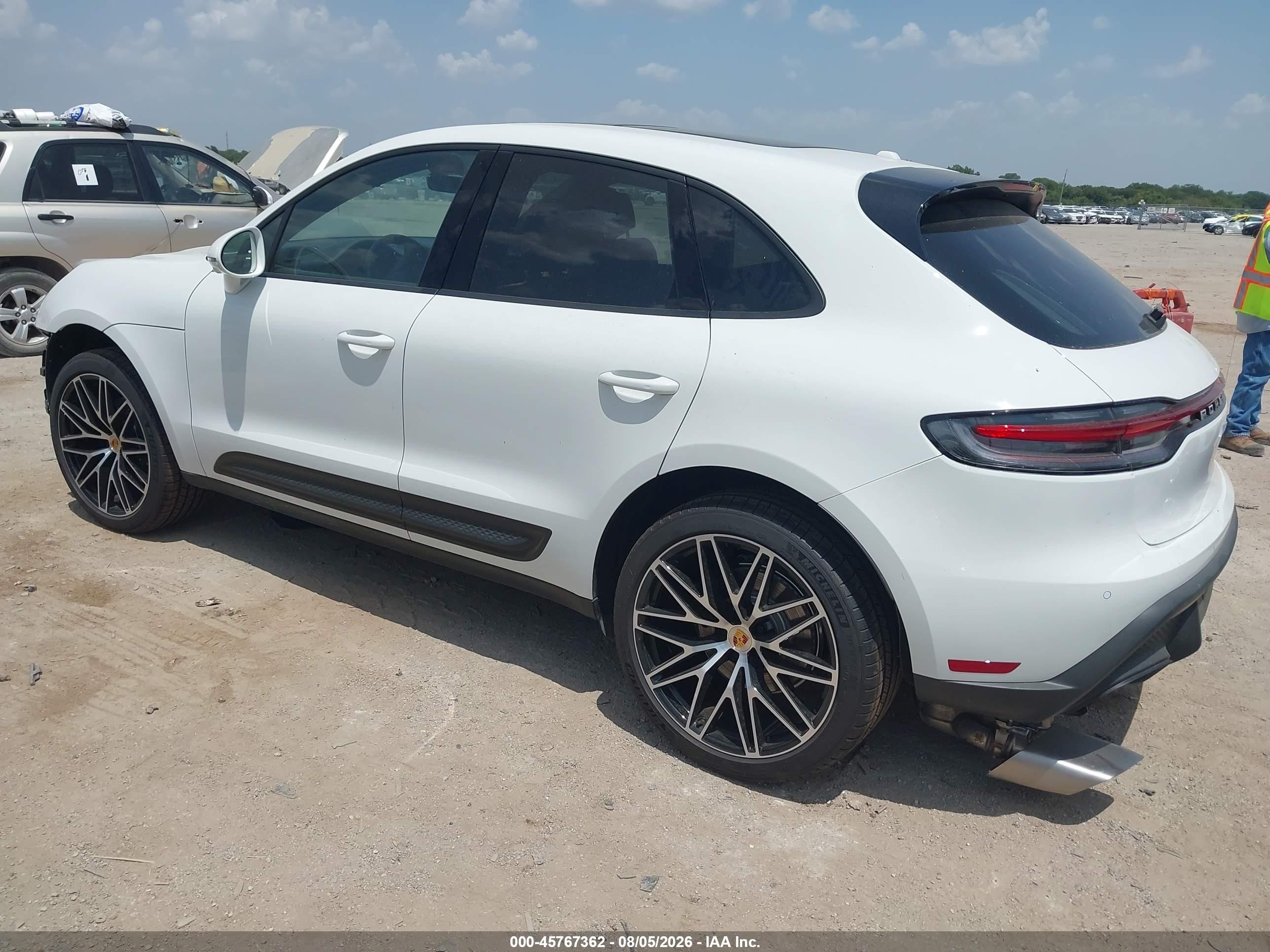 2026 Porsche Macan T Белый vin: WP1AA2A55TLB07019