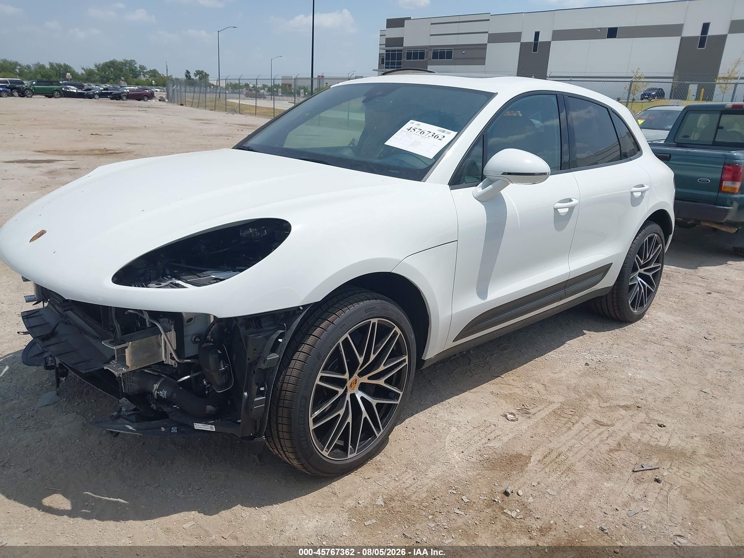 2026 Porsche Macan T Белый vin: WP1AA2A55TLB07019