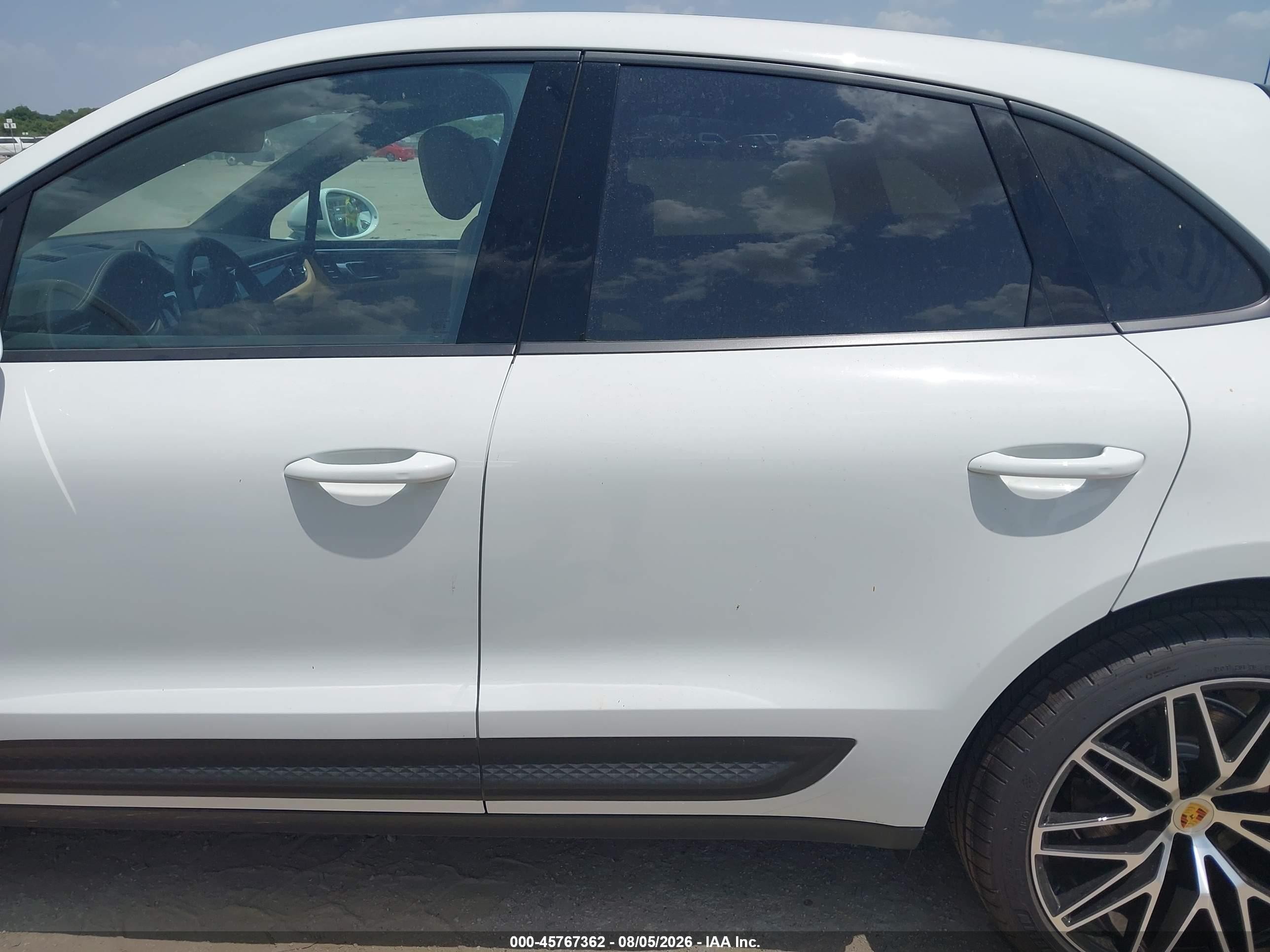 2026 Porsche Macan T Белый vin: WP1AA2A55TLB07019