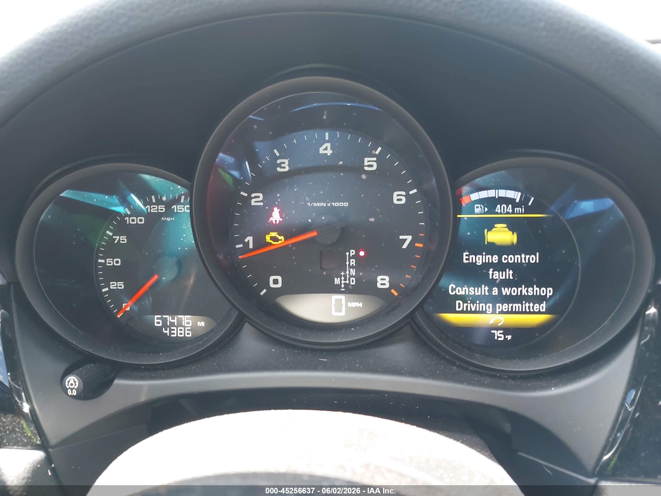 2017 Porsche Macan   Белый vin: WP1AA2A56HLB81024