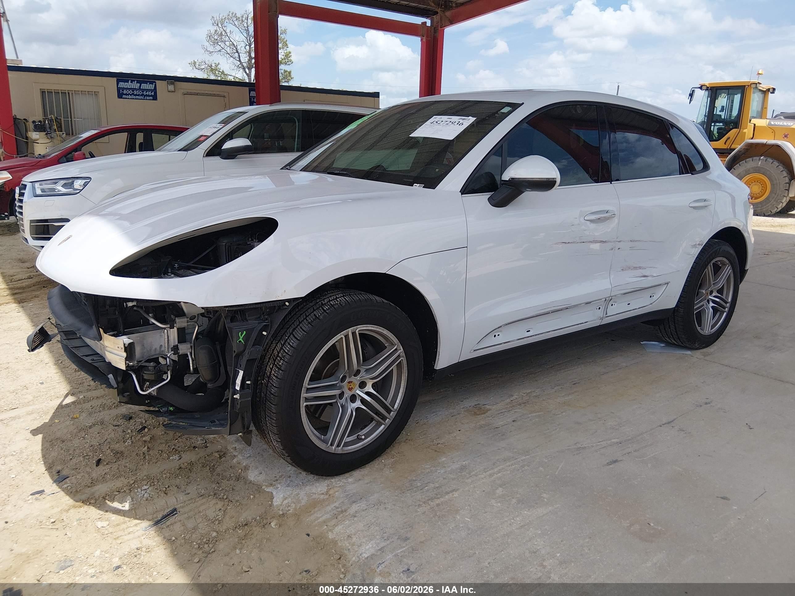 2018 Porsche Macan White vin: WP1AA2A56JLB19032
