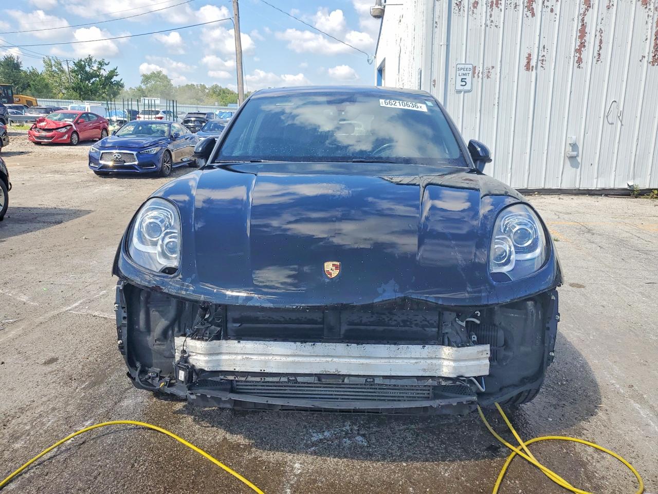 2017 Porsche Macan Black vin: WP1AA2A58HLB05997